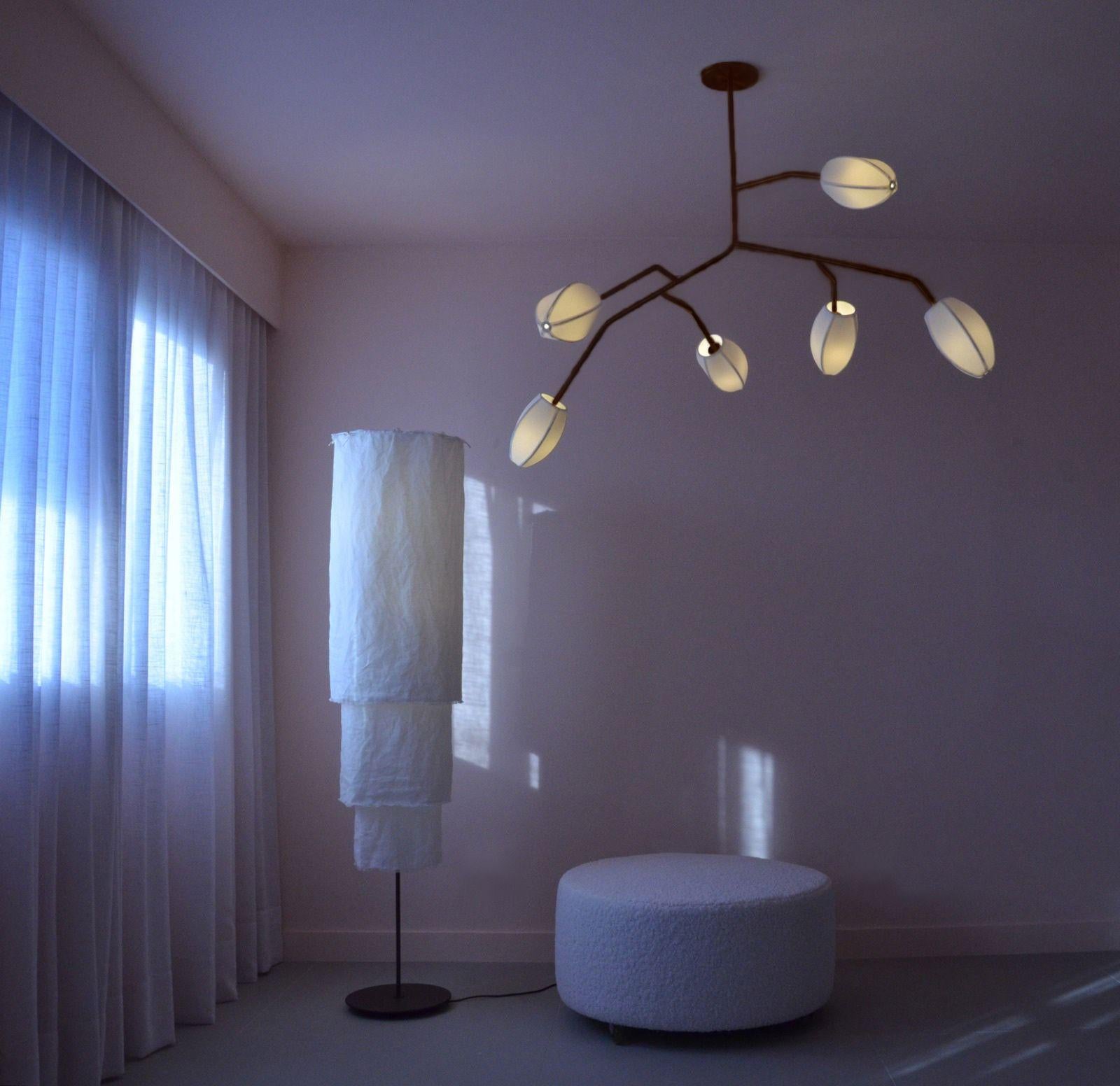 Moderne Lights suspendues sculpturales brésiliennes contemporaines en acier - Max  en vente