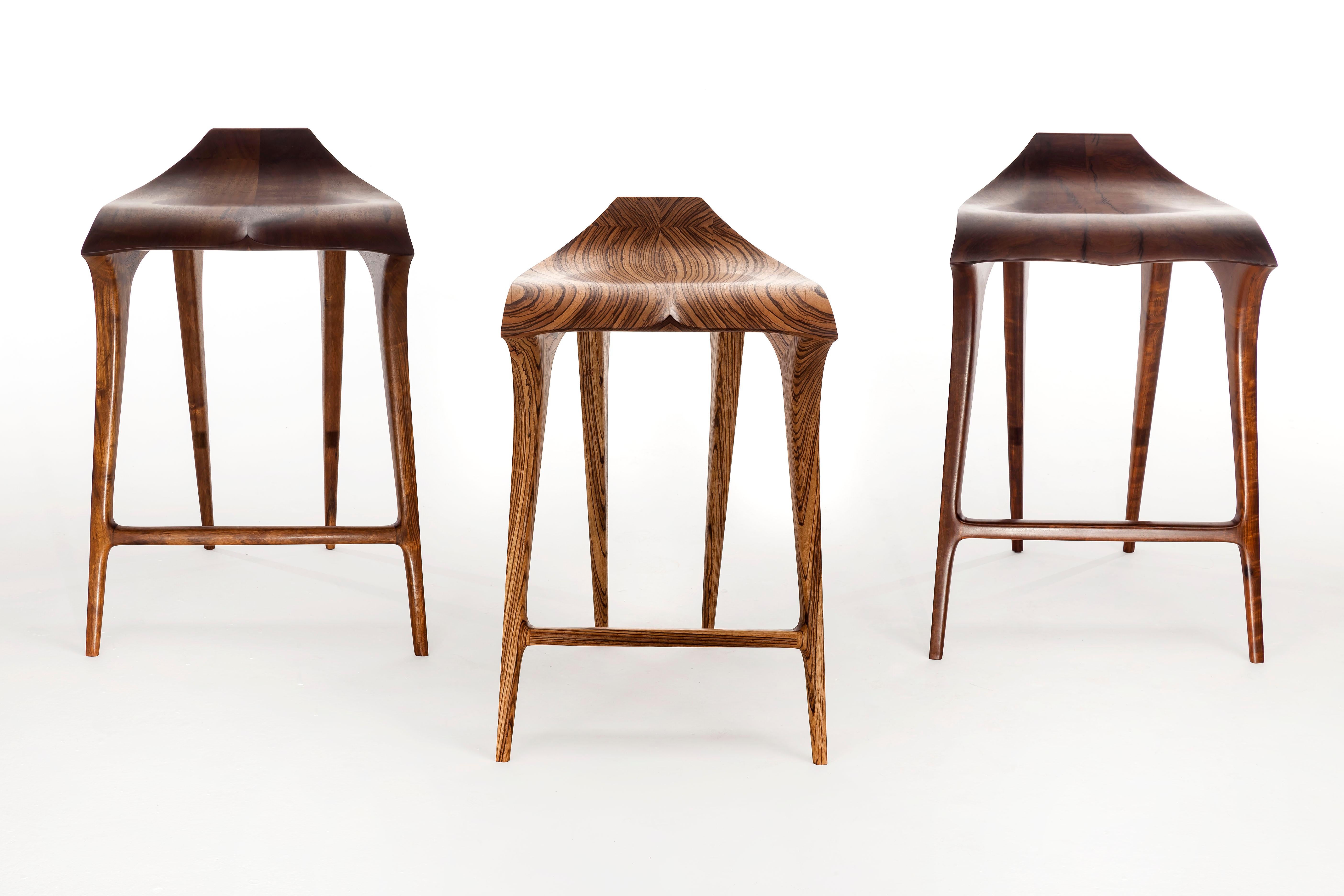 Fatto a mano Sgabello contemporaneo, Realizzato a mano, Solid Wood in vendita