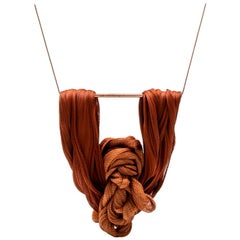 Escultura de pared contemporánea brasileña de Armarinhos Teixeira