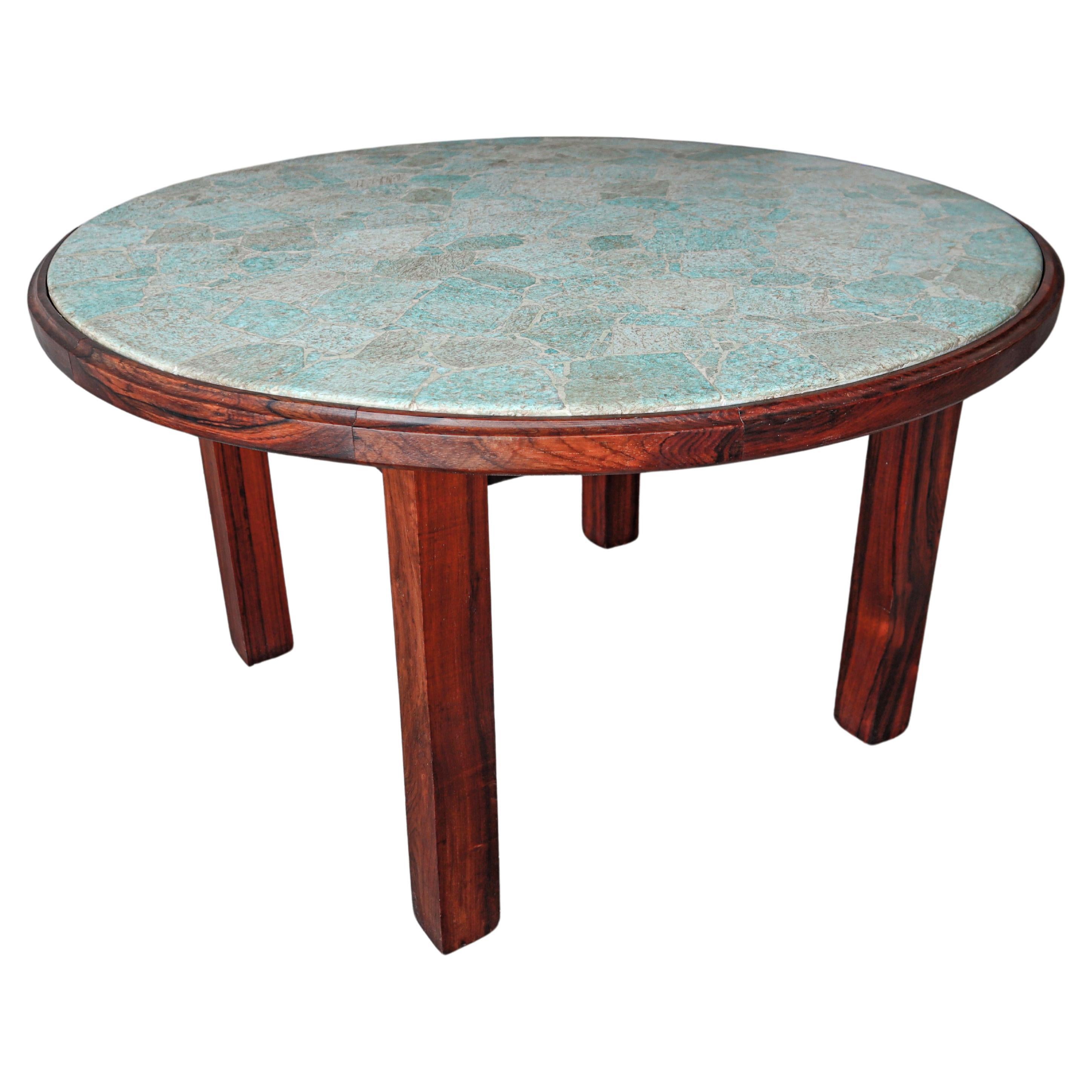 Table artisanale brsilienne en bois de rose et jade