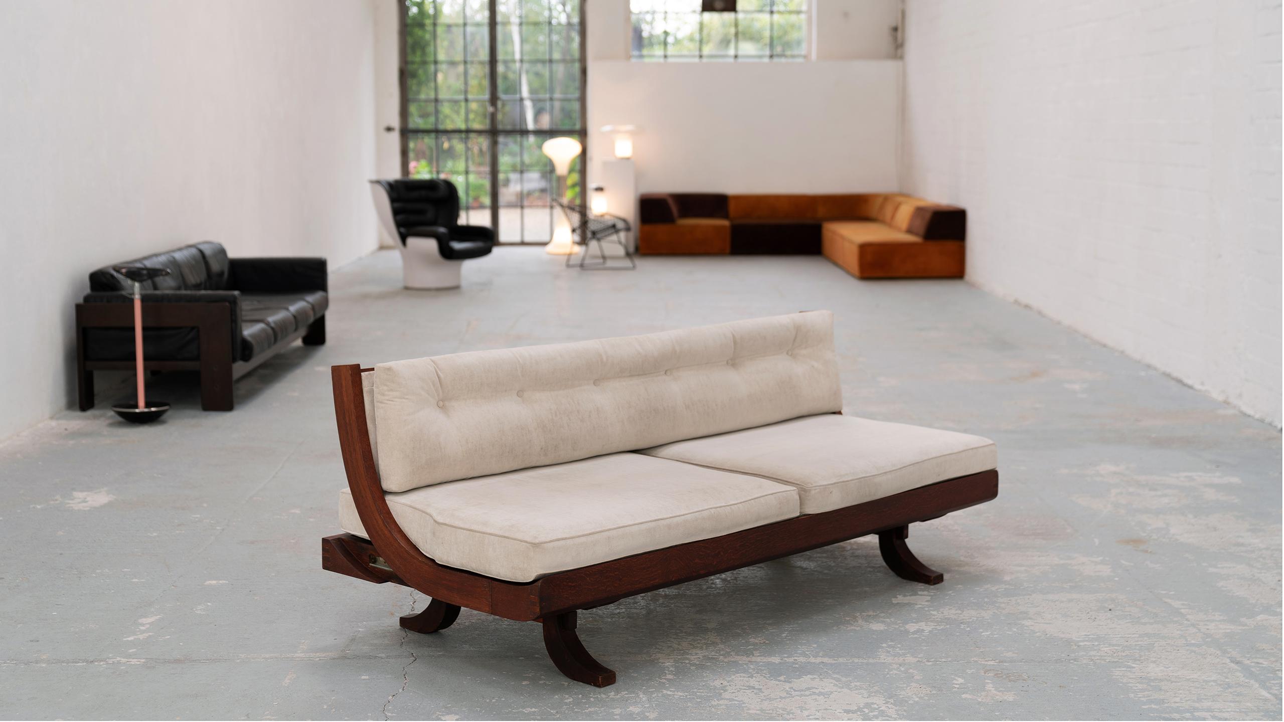 Brazilian Daybed & Sofa, 1966, Sophisticated Wood Details, Lounge & Relax 9