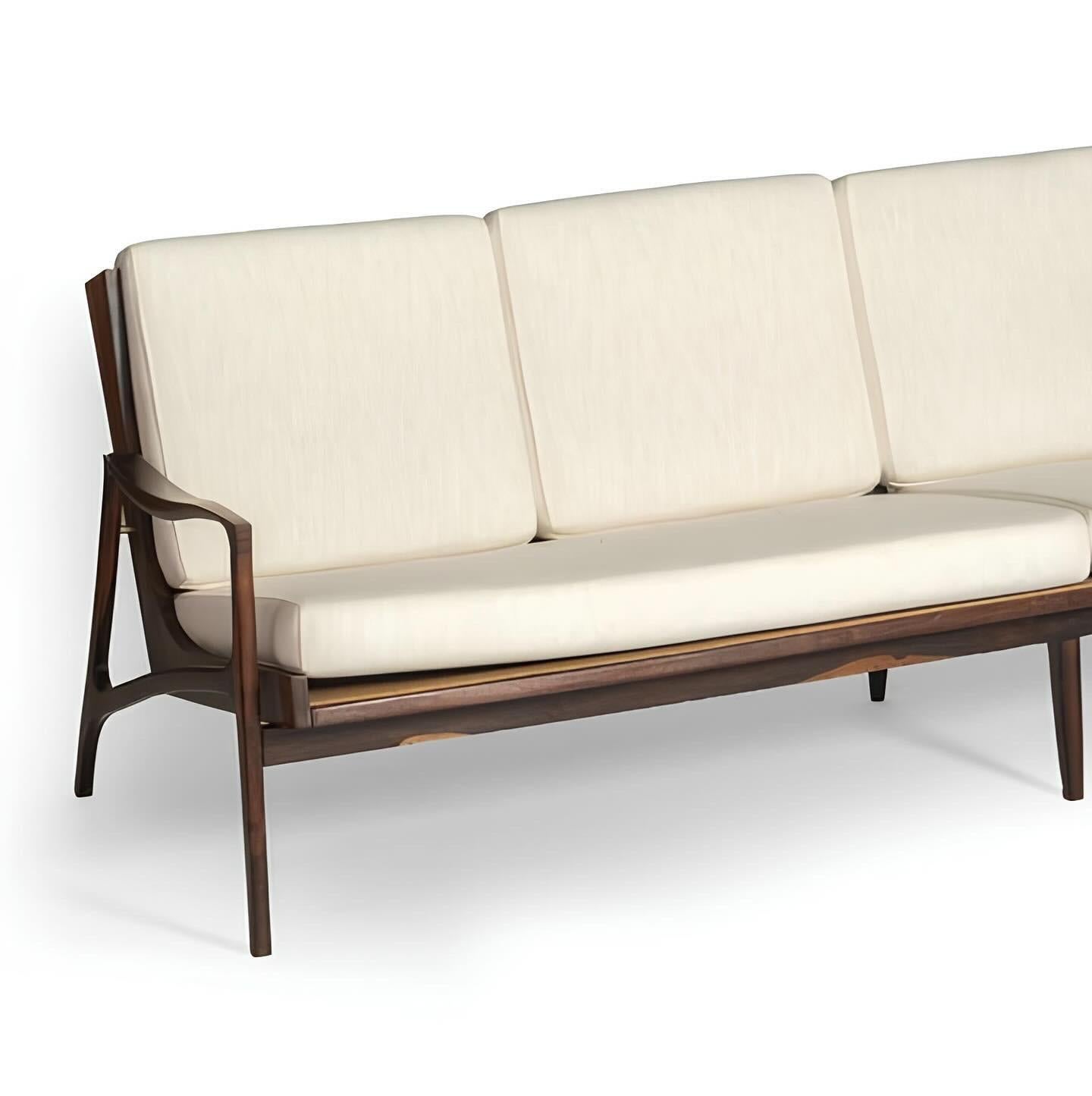 Brasilianisches Design - Liceu de Artes e Oficios, 4-sitziges Sofa, Massivholz, um 1960 im Angebot 1