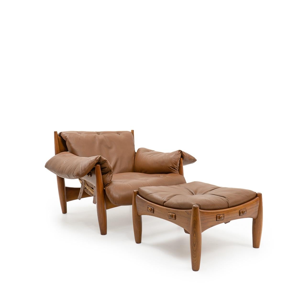 Sergio Rodrigues set the standard for Modern furniture in Brazil during the 1950s. His works have become a reference for Brazilian design, which often use indigenous wood species such as jacaranda and imbuia. 

Probably his best known design is