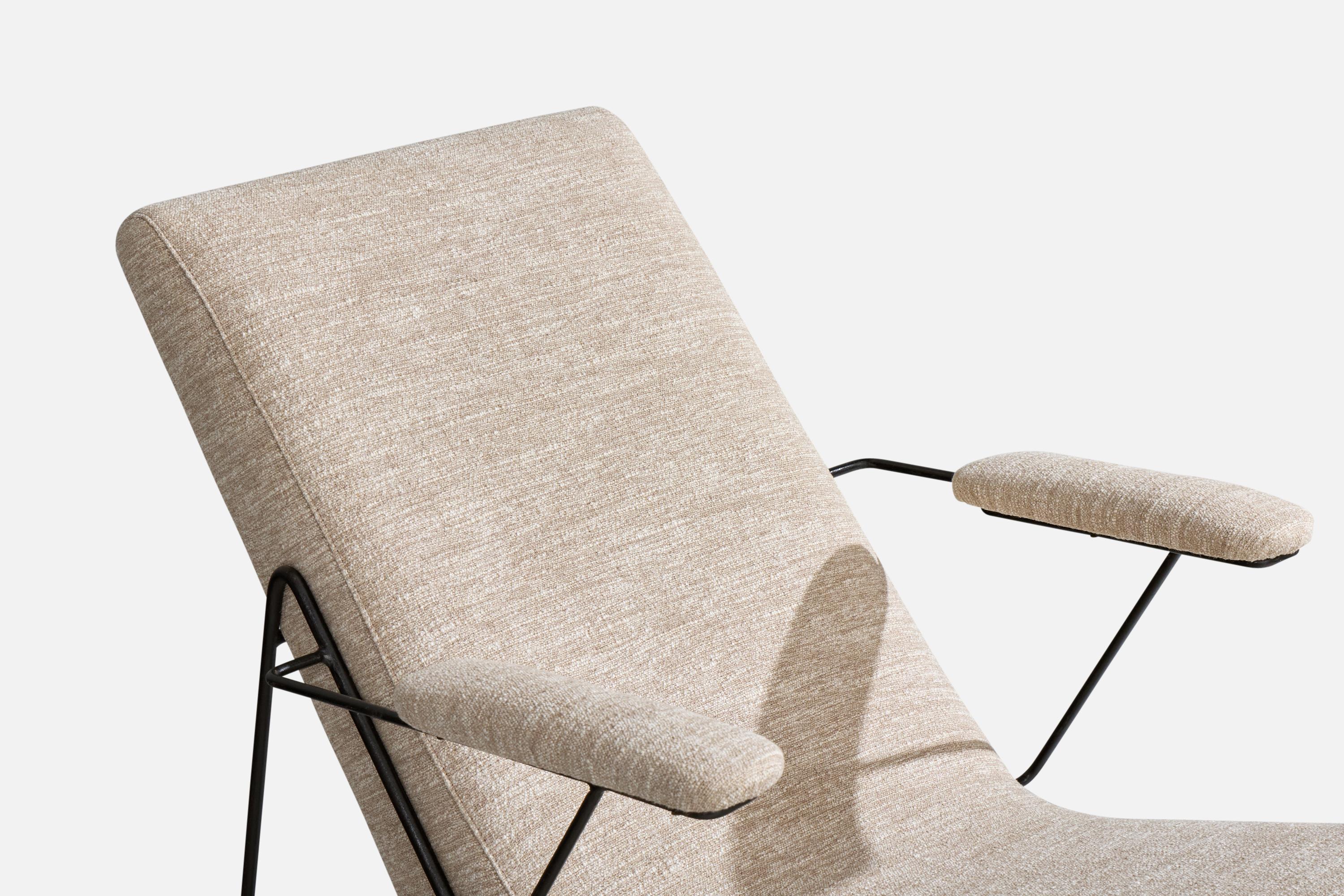 Tessuto Chaise Longue di design brasiliano, ferro, tessuto, Brasile, anni '50 in vendita