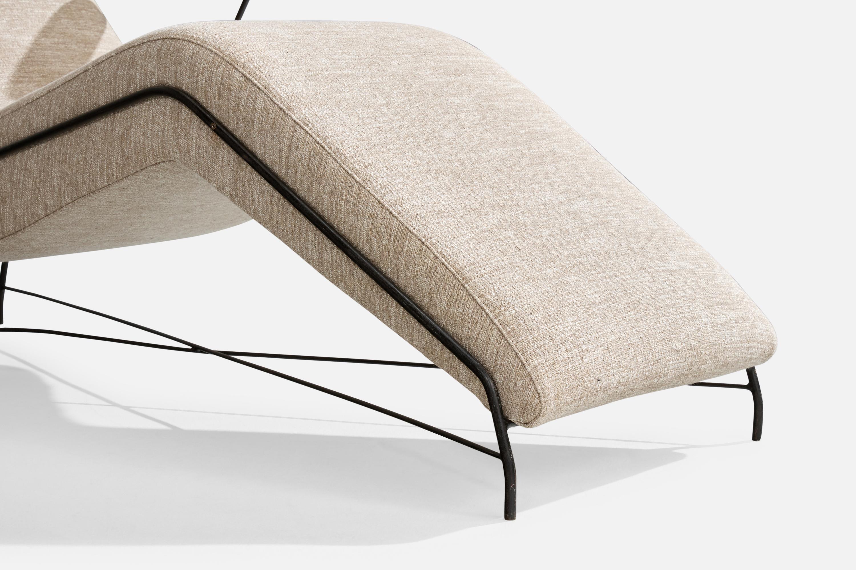 Chaise Longue di design brasiliano, ferro, tessuto, Brasile, anni '50 in vendita 2