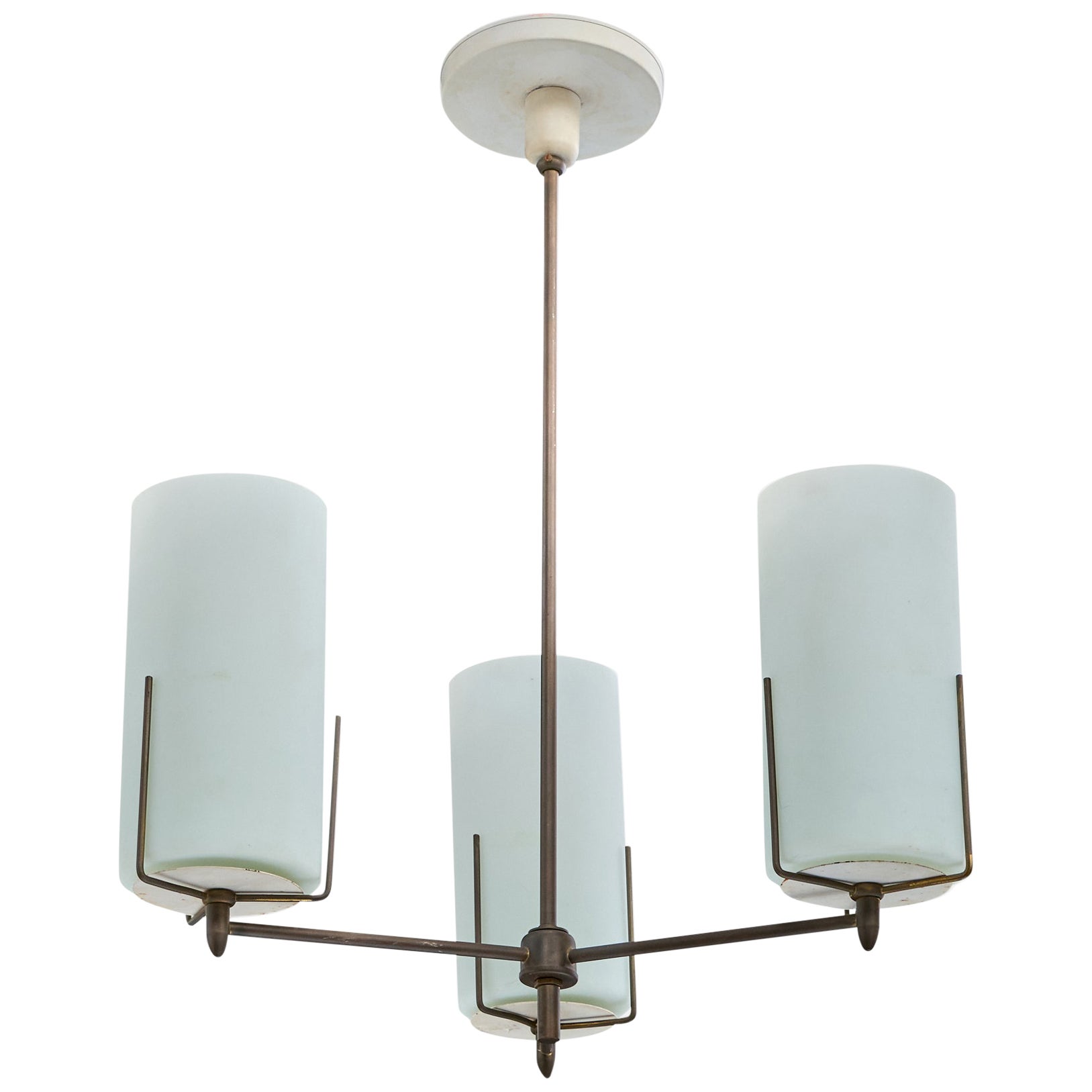 Designer brésilien, lustre, laiton, métal, verre, Brésil, années 1950 en vente