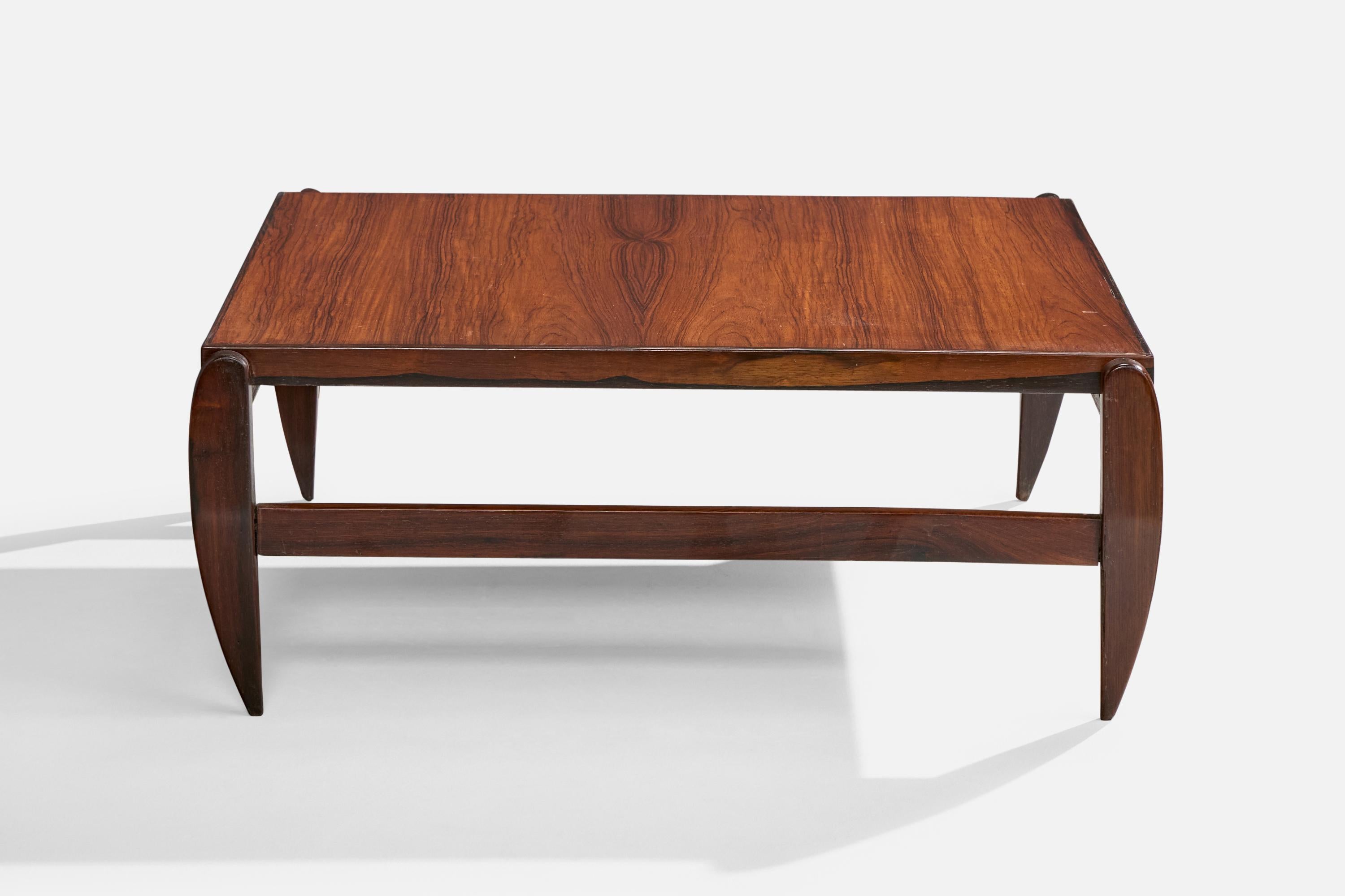 Brésilien Designer brésilien, table basse, Wood Wood, Brésil, années 1950 en vente