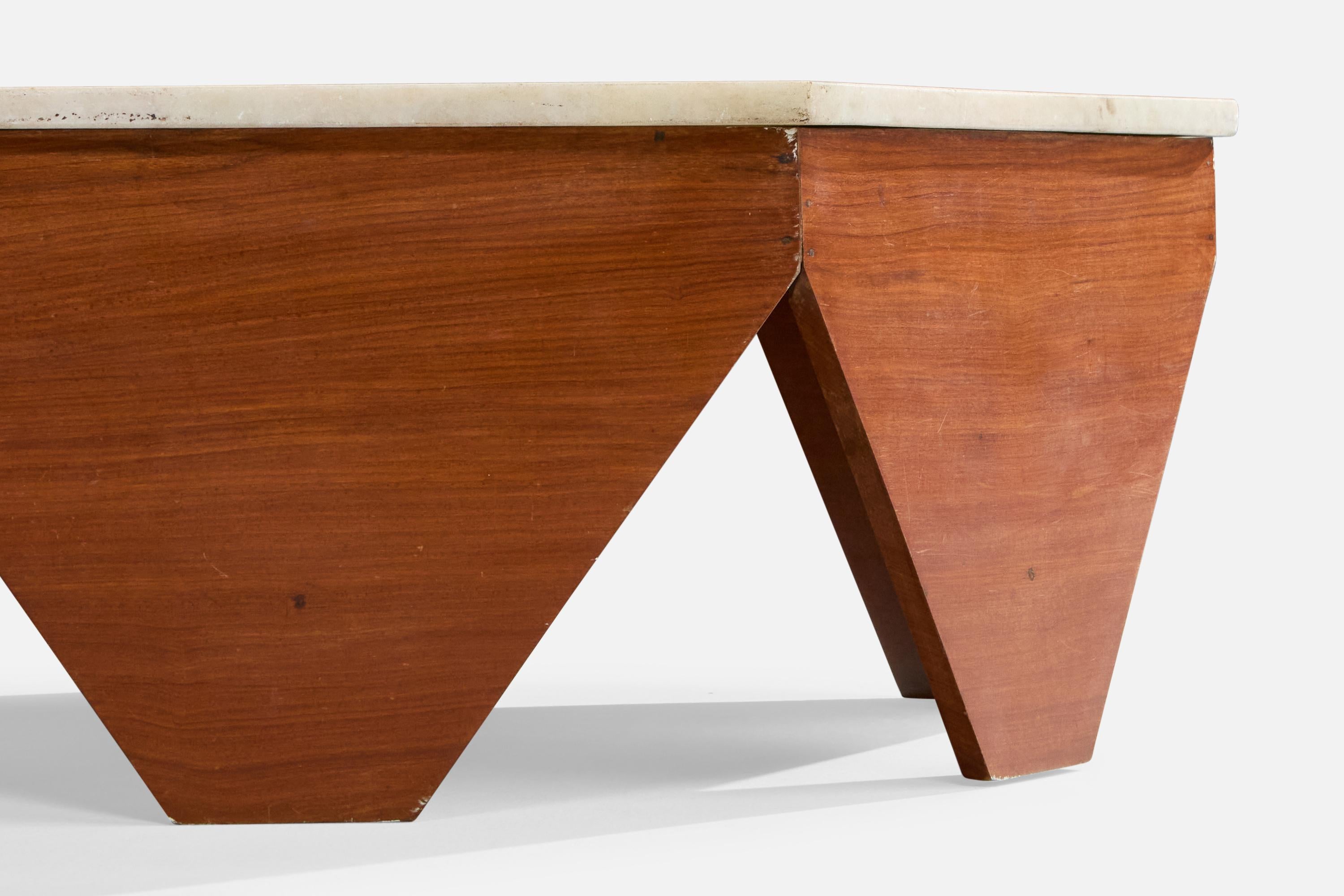 Diseñador brasileño, Mesa de centro, Madera, Mármol, Brasil, Años 50 en Bueno estado para la venta en High Point, NC
