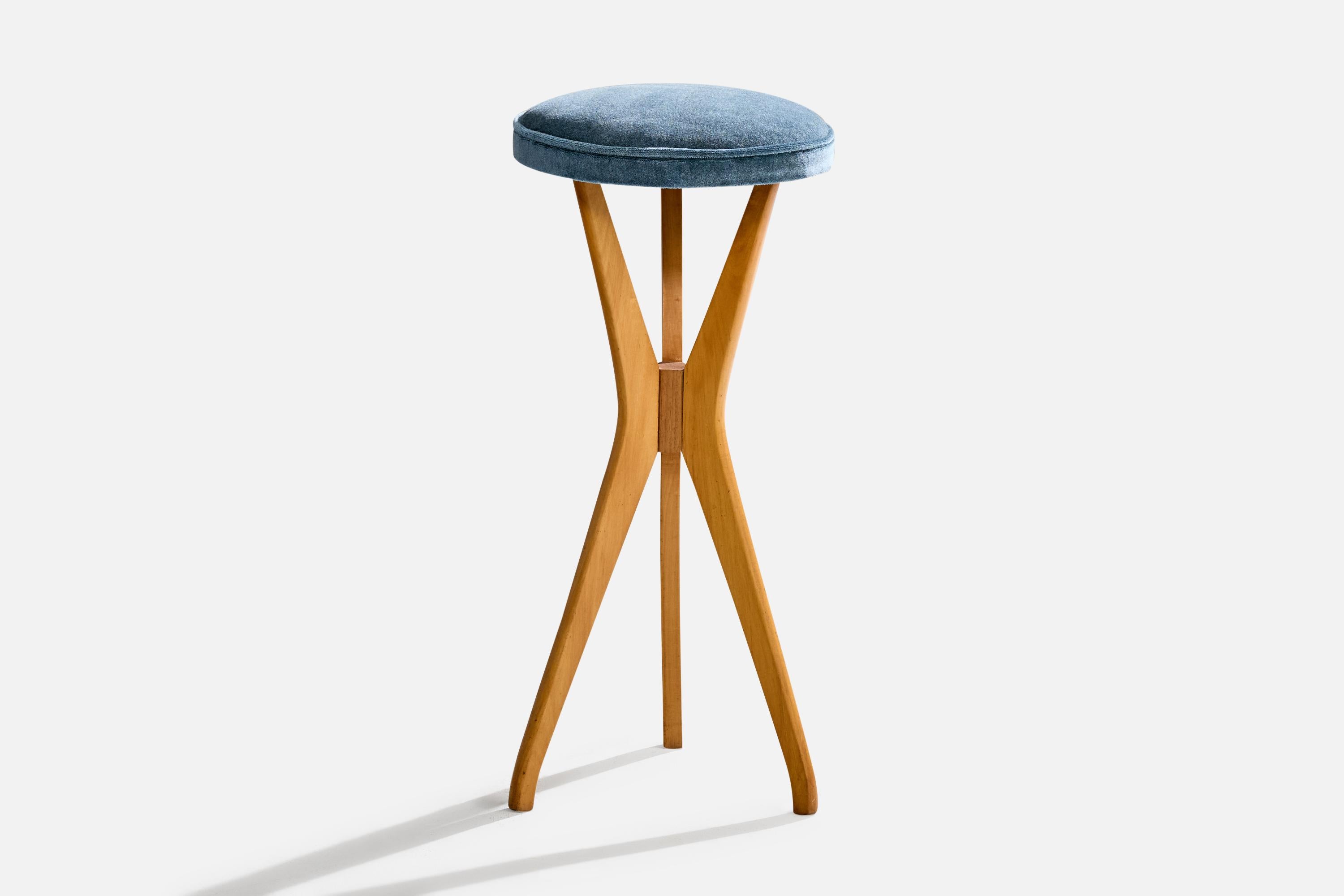 Brésilien Designer brésilien, tabourets de comptoir, Wood, velours, Brésil, années 1950 en vente