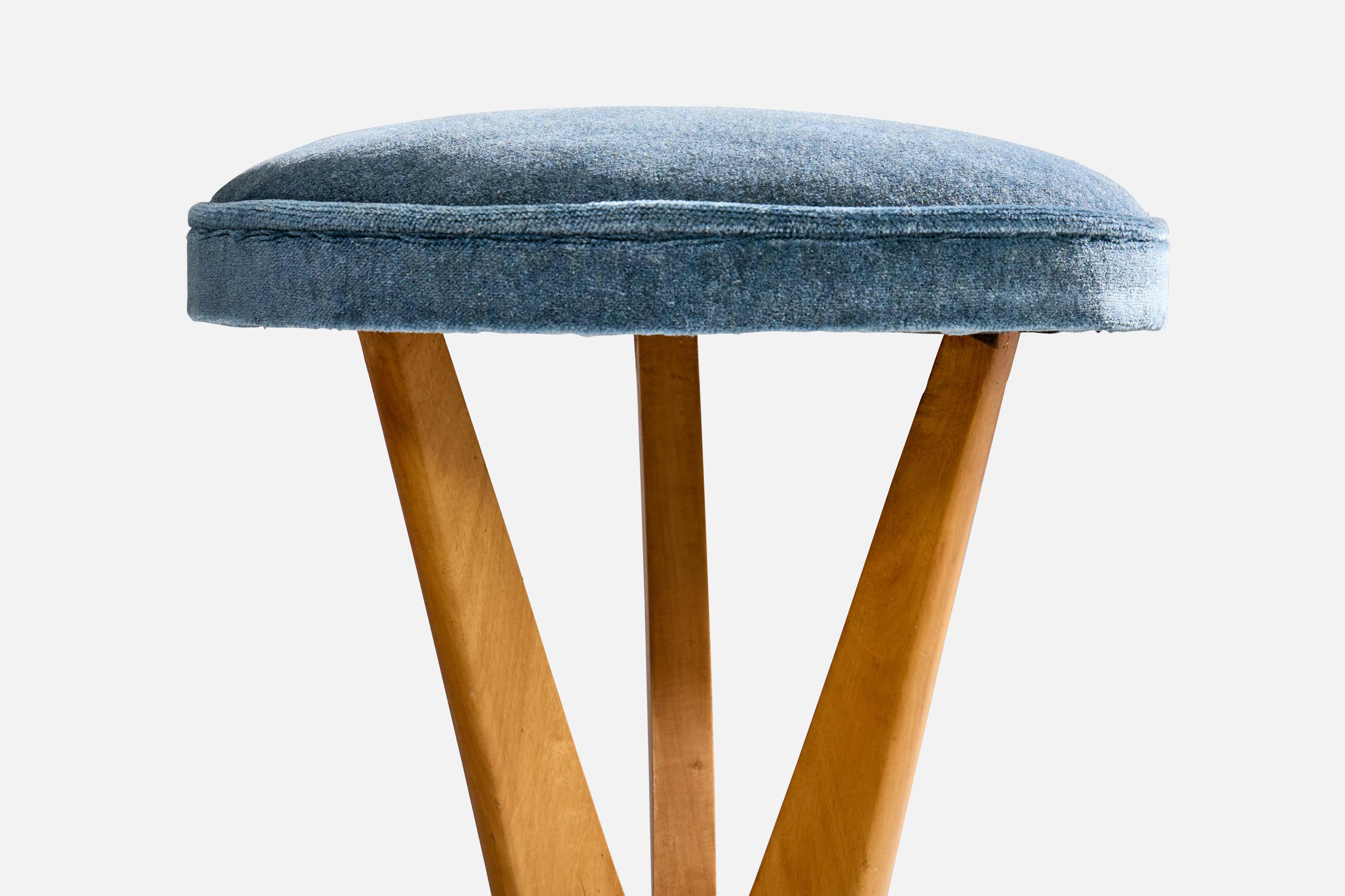 Designer brésilien, tabourets de comptoir, Wood, velours, Brésil, années 1950 Bon état - En vente à High Point, NC