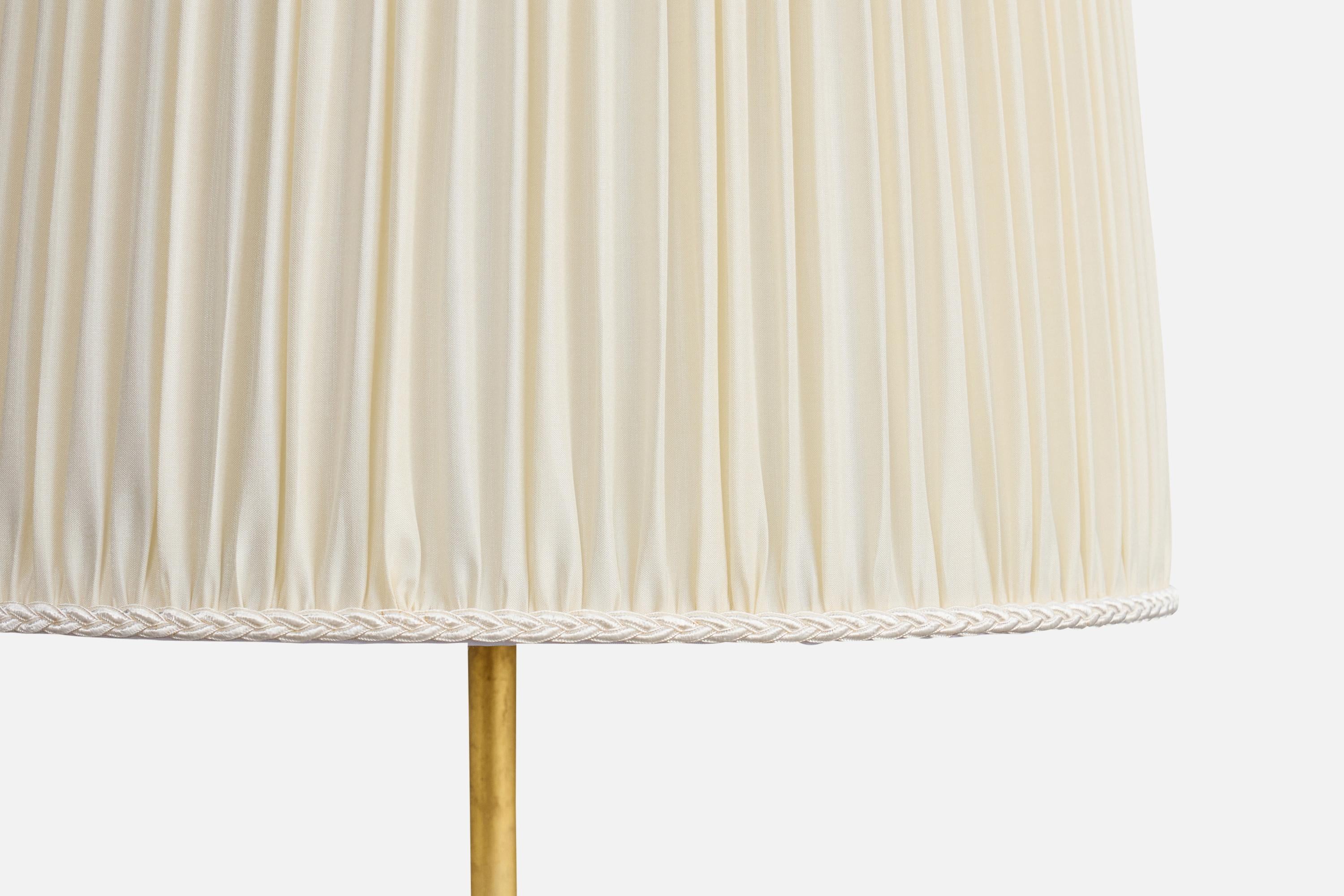 Brasilianischer Designer, Stehlampe, Messing, Stoff, Brasilien, 1960er im Zustand „Relativ gut“ im Angebot in High Point, NC