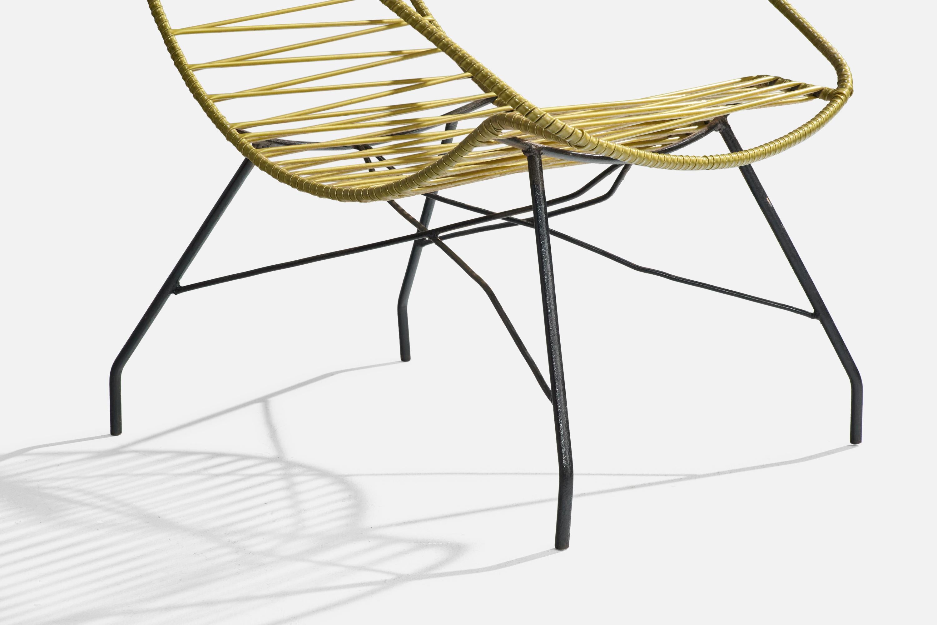 Brazilian Designer, Garden Lounge Chairs, Iron, Plastic, Brazil, 1960s For Sale 5