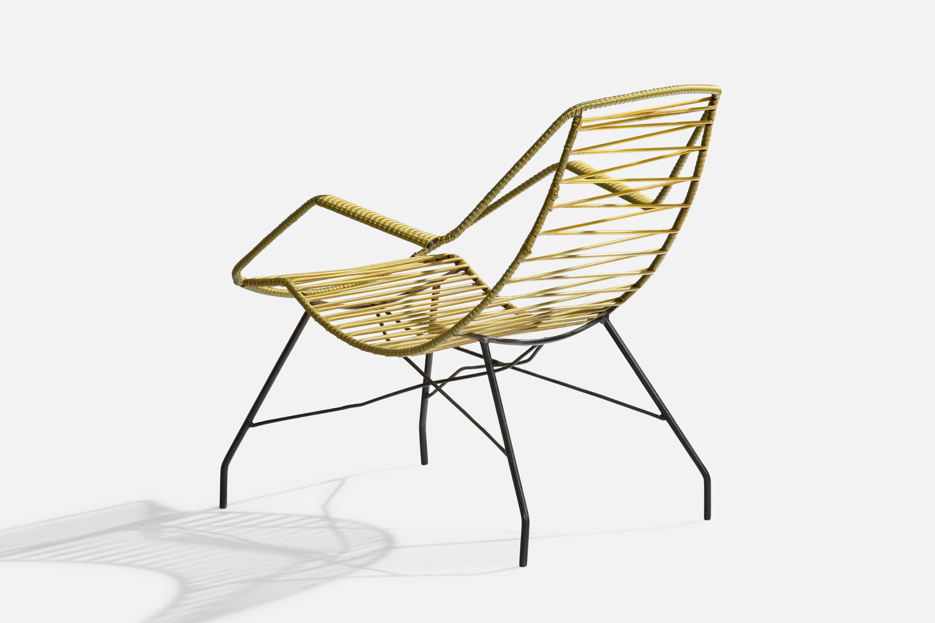 Brazilian Designer, Garden Lounge Chairs, Iron, Plastic, Brazil, 1960s For Sale 1