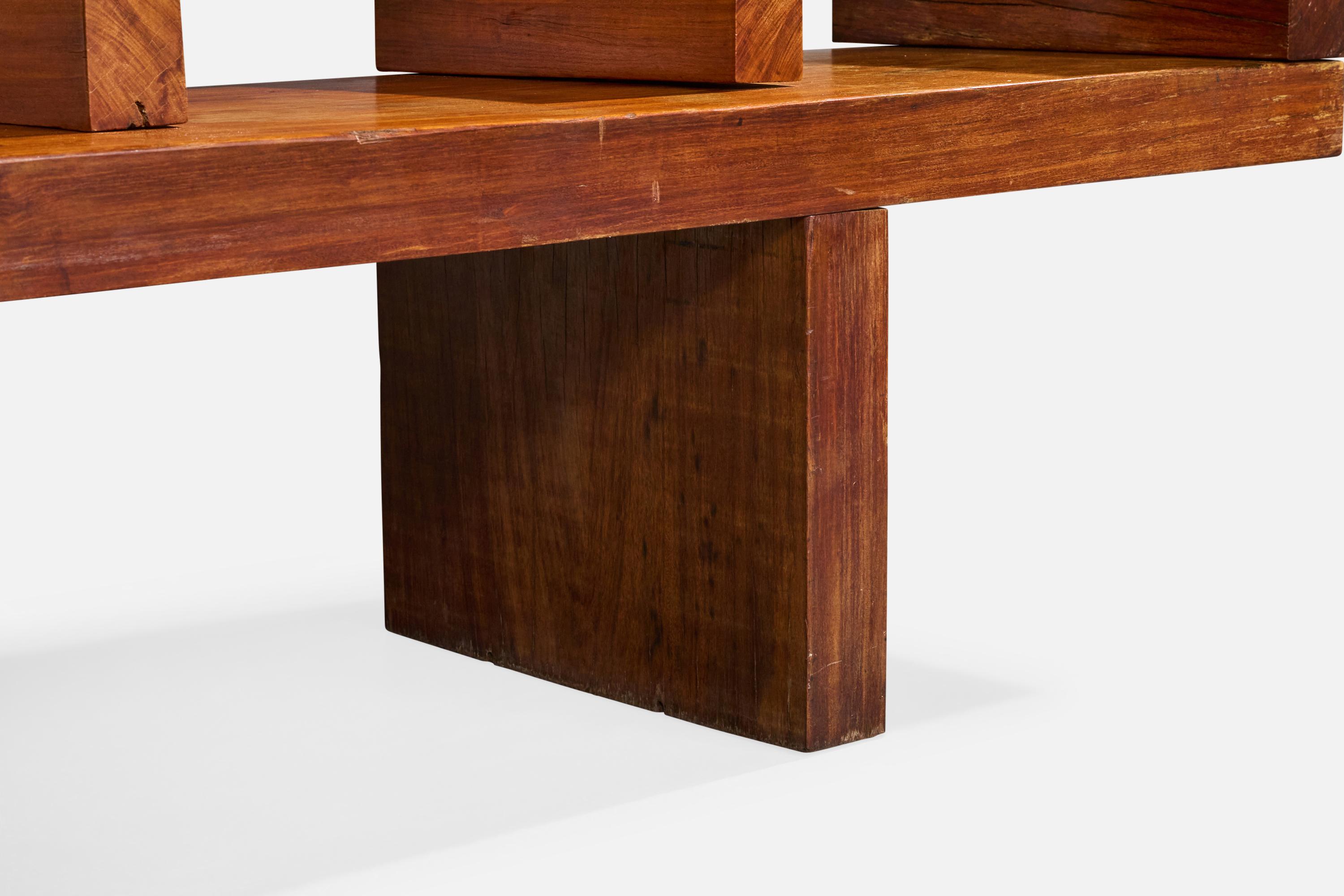 Diseñador brasileño, Banco grande, Madera de ipê, Brasil, Años 70 en venta 5