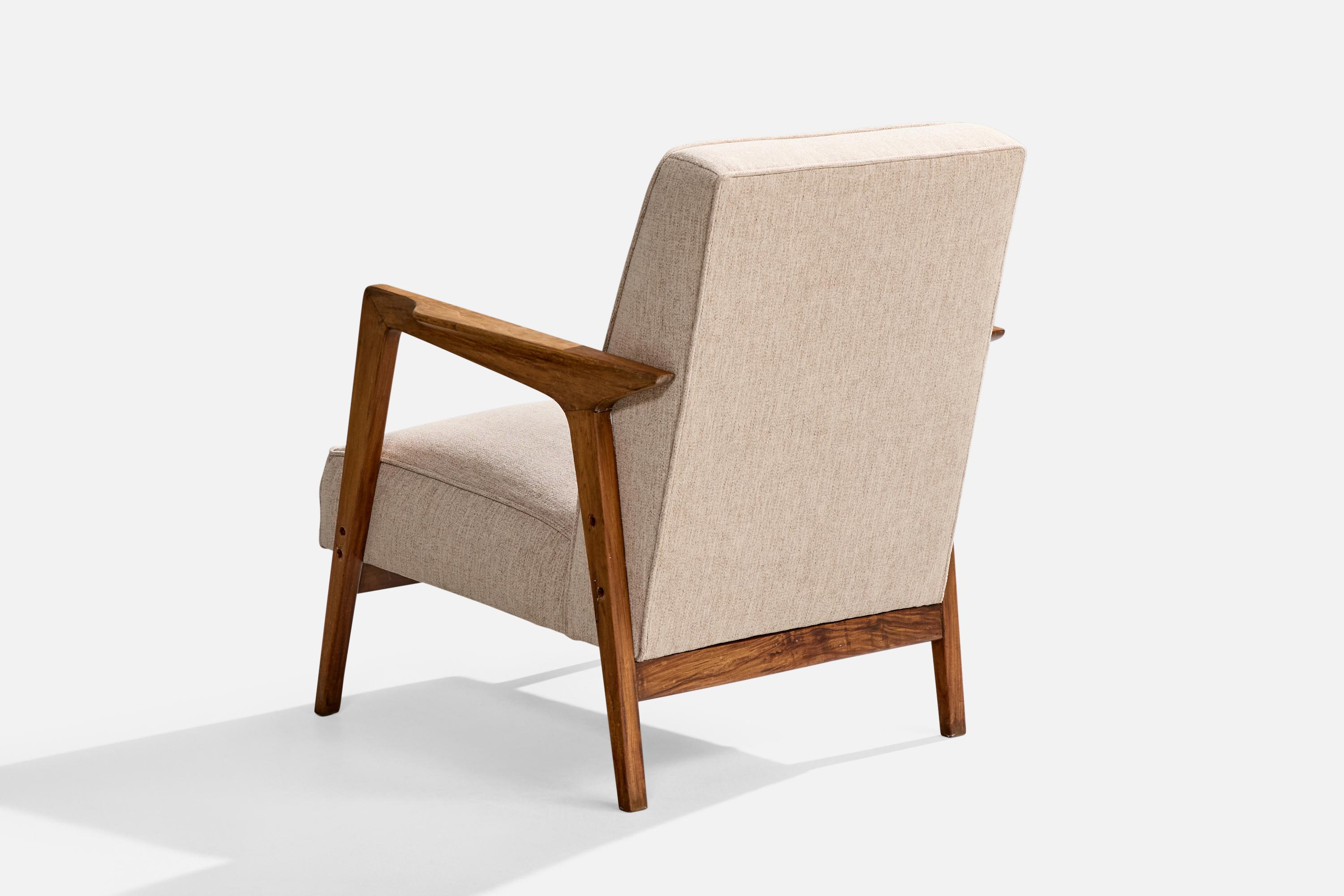 Designer brésilien, chaise longue, Caviúna, tissu, Brésil, 1961 Bon état - En vente à High Point, NC