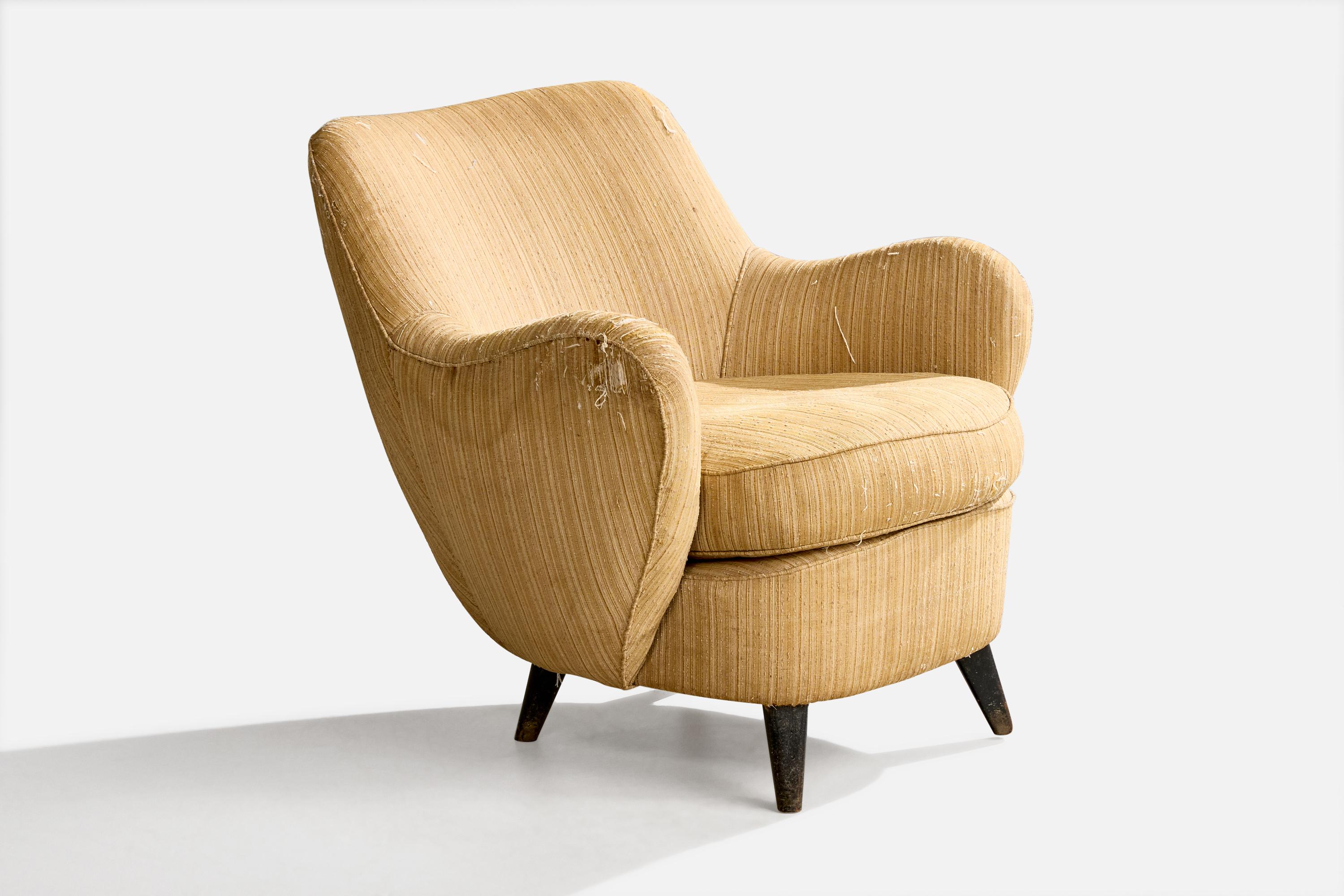 Mid-Century moderno Brazilian Designer, Lounge Chair, Fabric, Wood, Brazil, 1950s in vendita