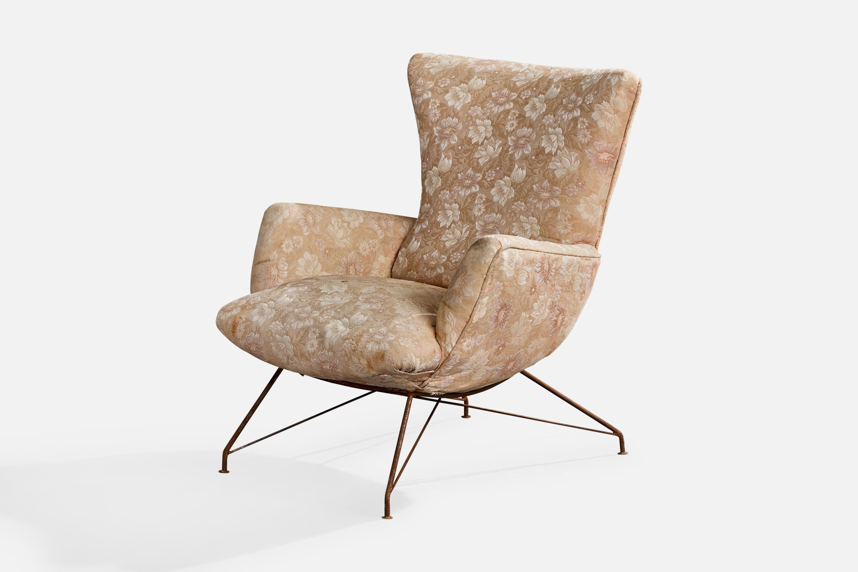 Mid-Century Modern Chaise longue de designer brésilien, fer, tissu, Brésil, années 1950 en vente