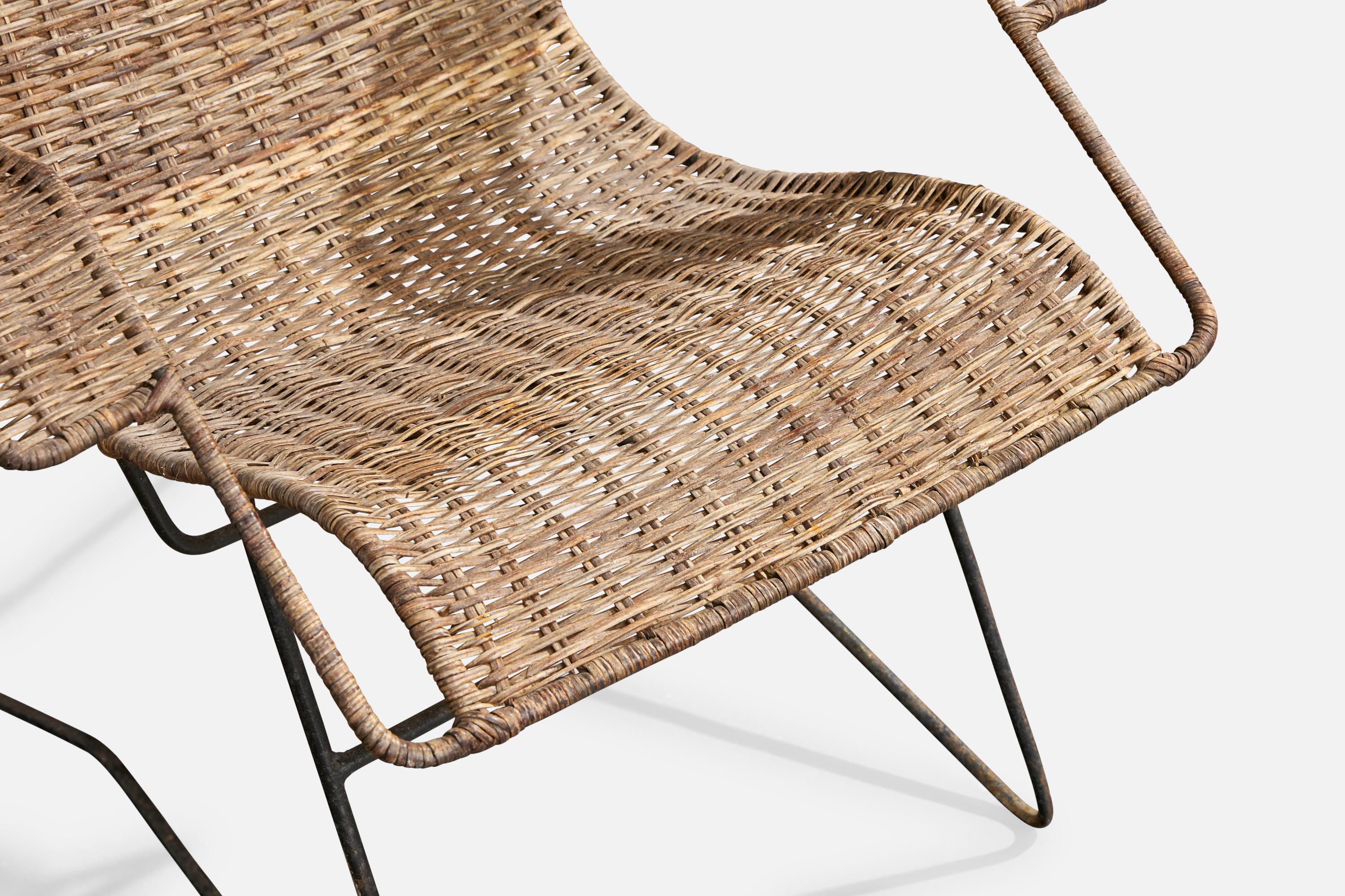 Chaise longue de designer brésilien, fer, rotin, Brésil, années 1950 en vente 2