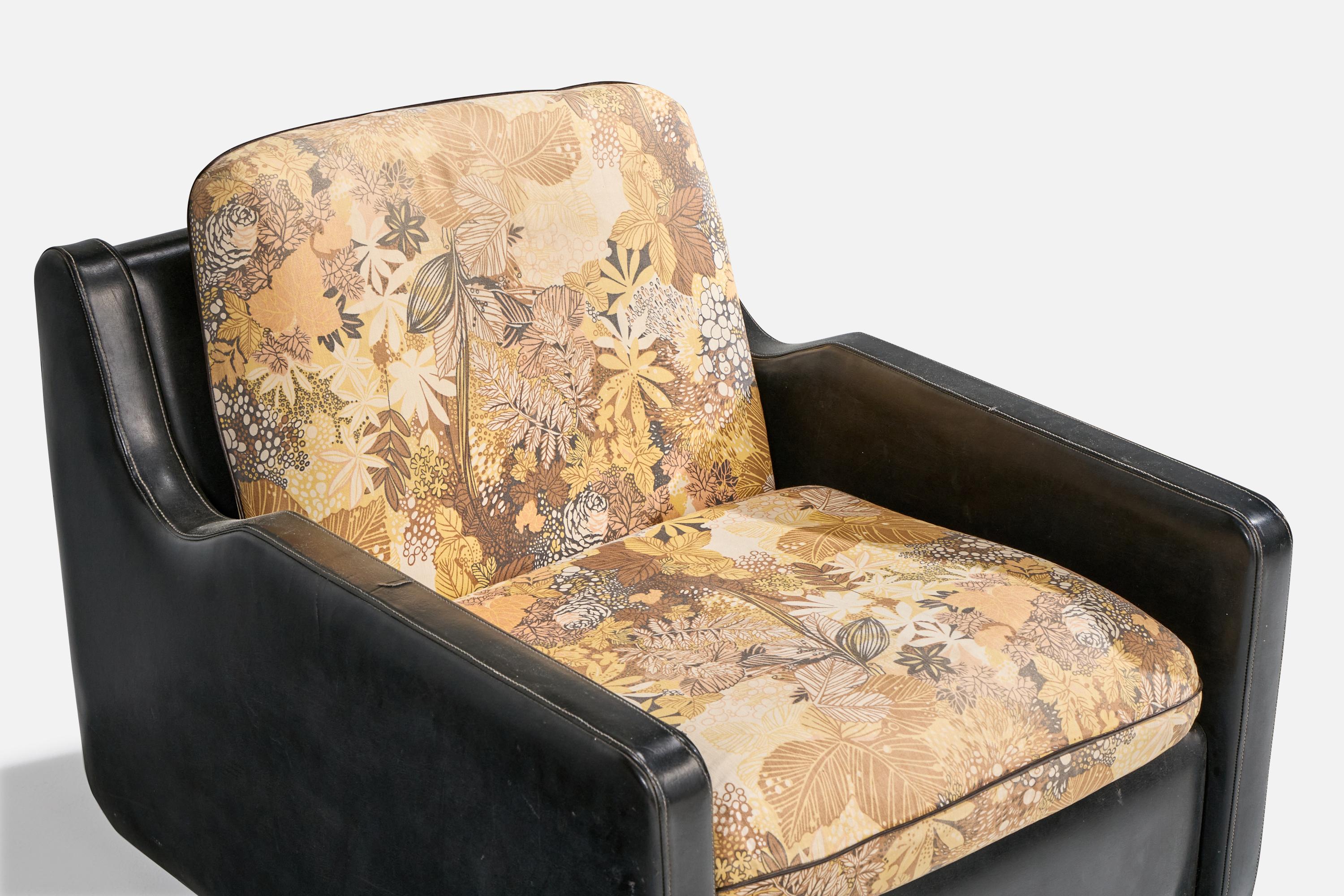 Brazilian Designer, Lounge Chair, Leatherette, Fabric, Wood, Brazil, 1960s For Sale 2