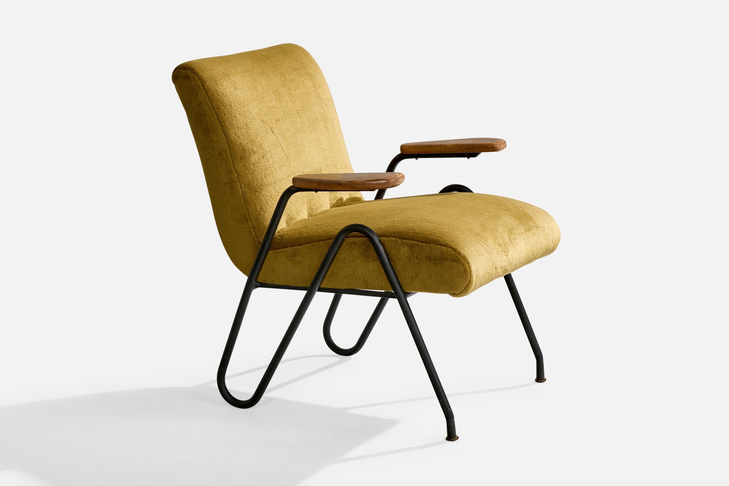 A green velvet, wood and black-lacquered metal lounge chair designed and produced in Brazil, c. 1950s.

Overall Dimensions (inches): 30.25