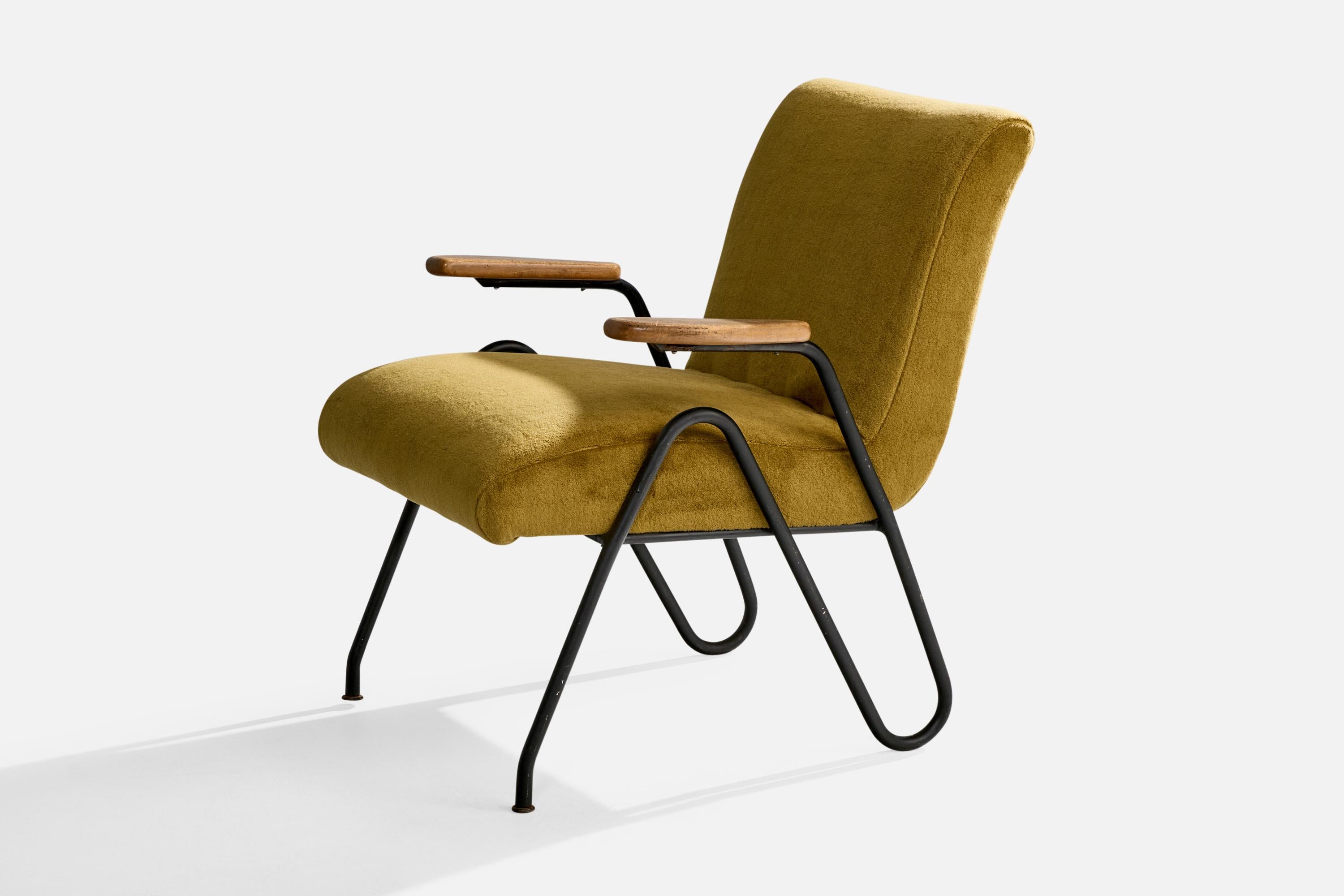 Brazilian Designer, Lounge Chair, Wood, Velvet, Metal, Brazil, 1950s In Good Condition For Sale In High Point, NC