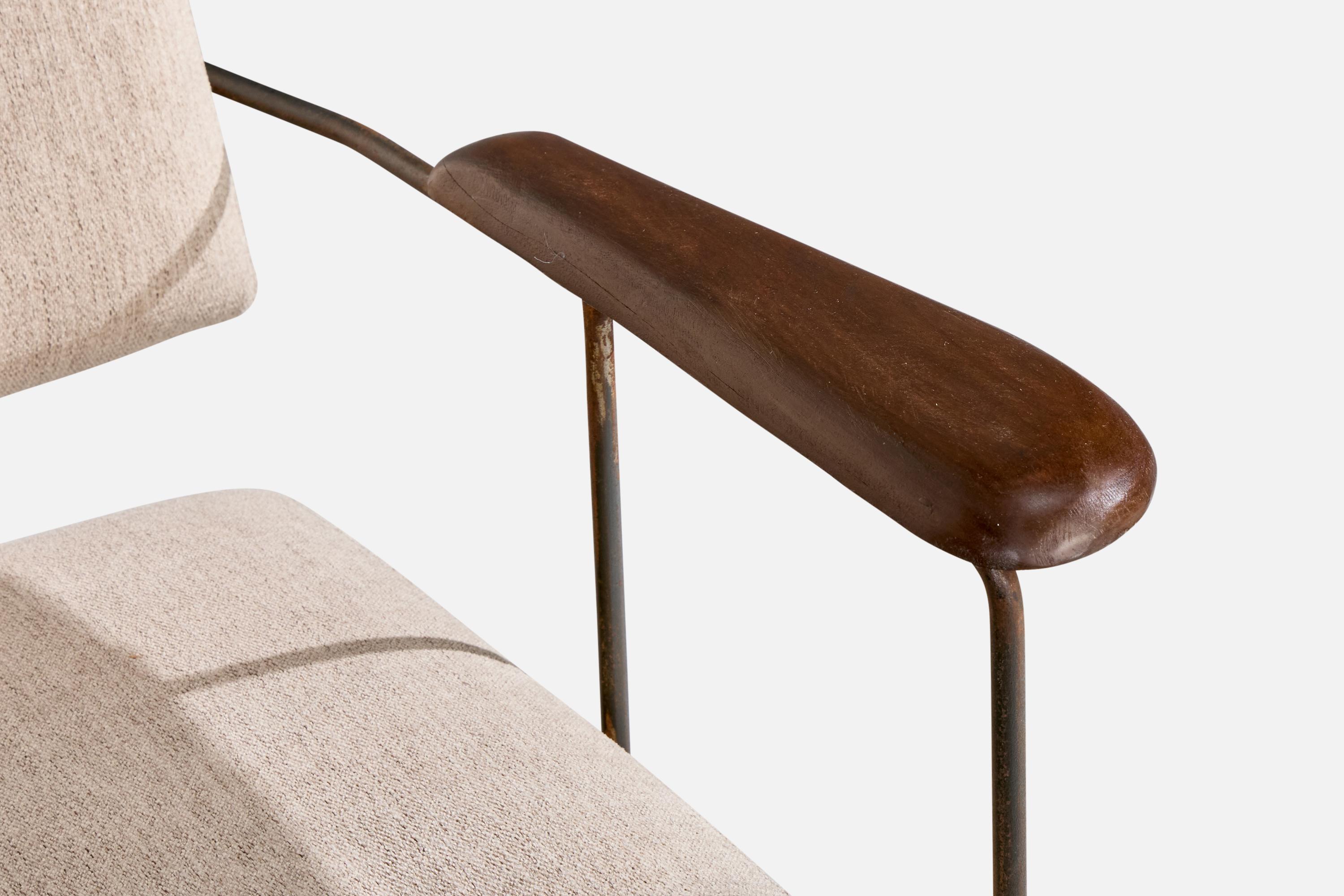 Designer brasiliano, sedie da salotto, ferro, legno, tessuto, Brasile, anni '50 3