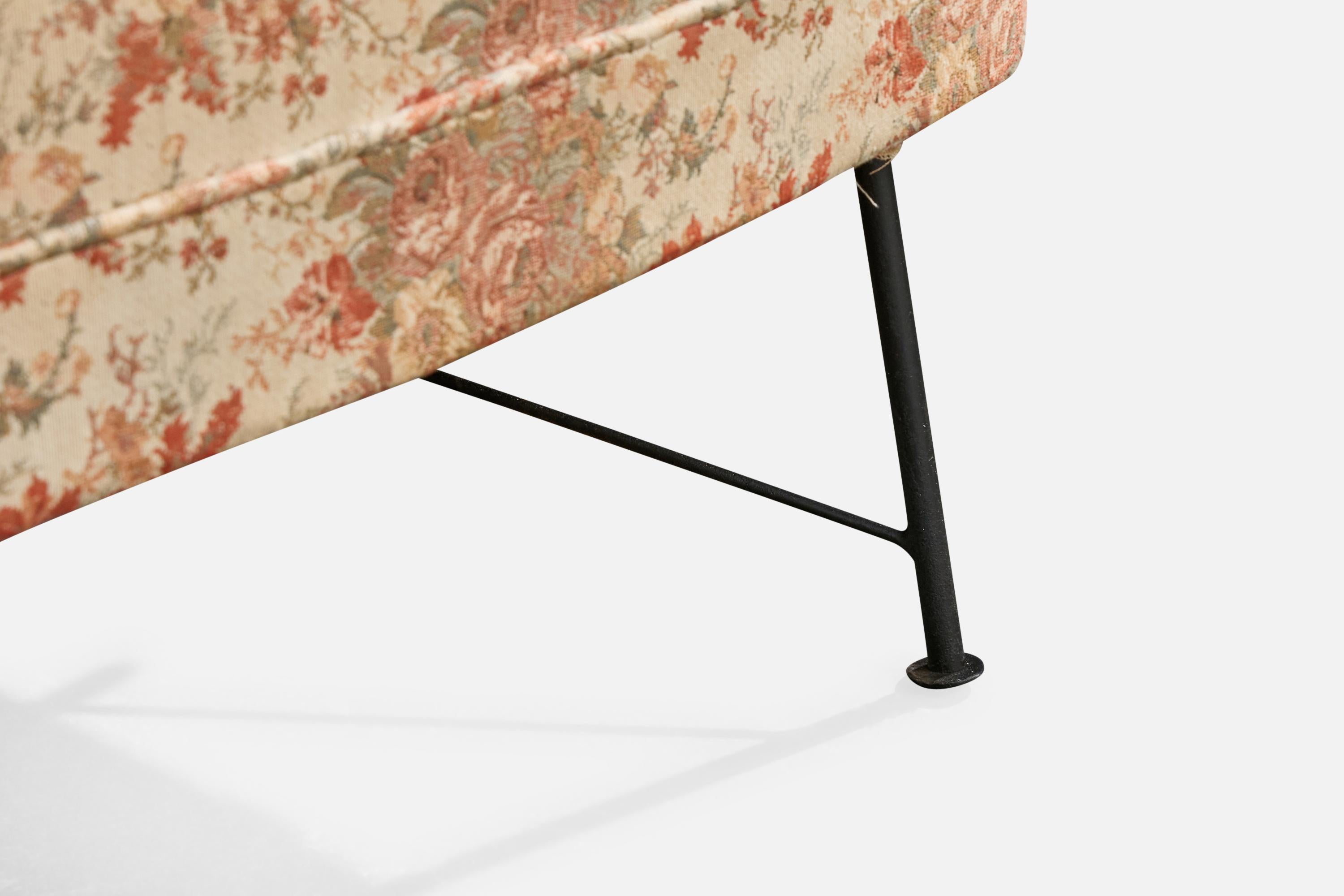 Brasilianischer Designer, Loungesessel, Eisen, Holz, Stoff, Brasilien, 1960er Jahre im Angebot 8