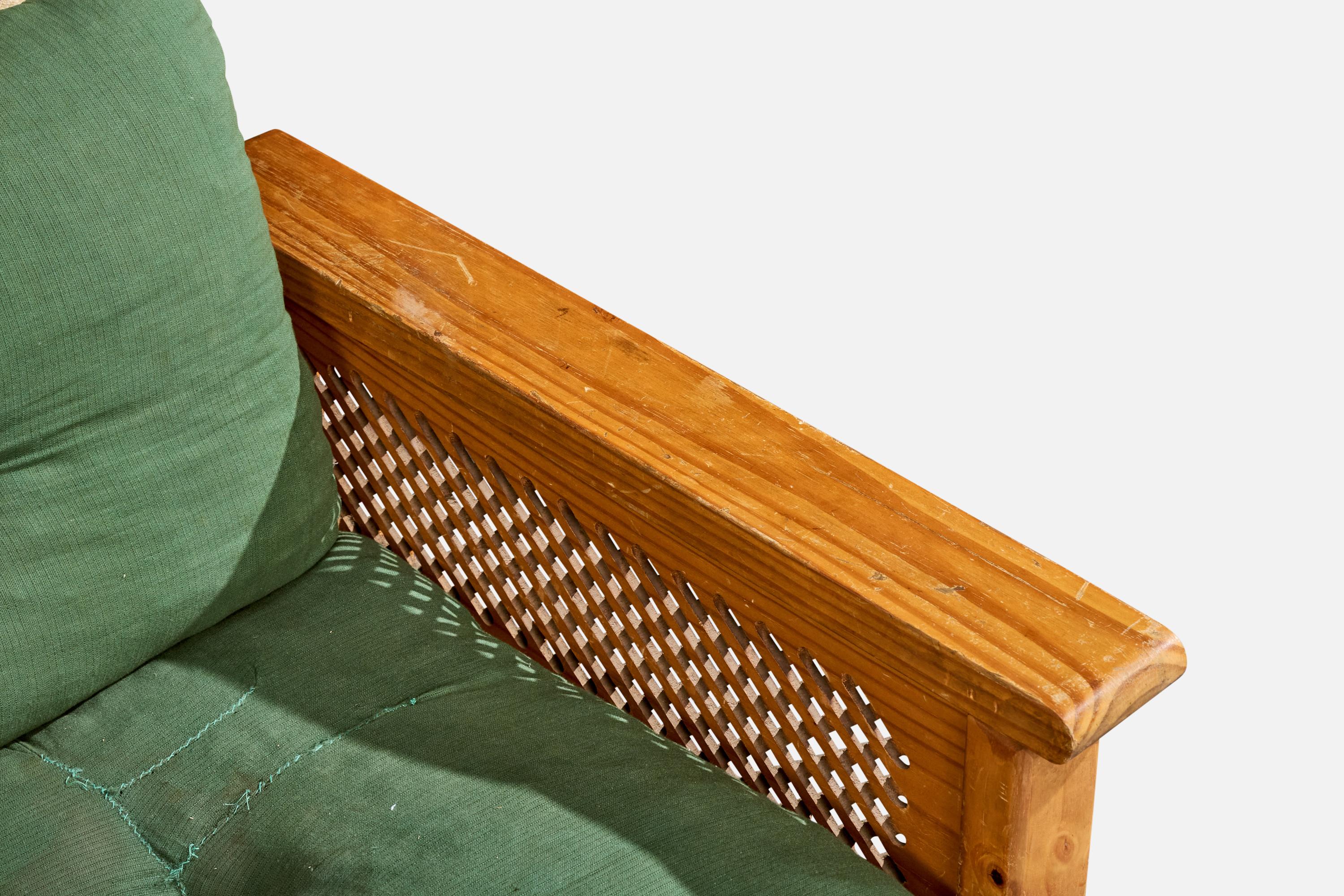 Designer brésilien, chaises longues, pin de Paraná, tissu, Brésil, années 1960 en vente 2