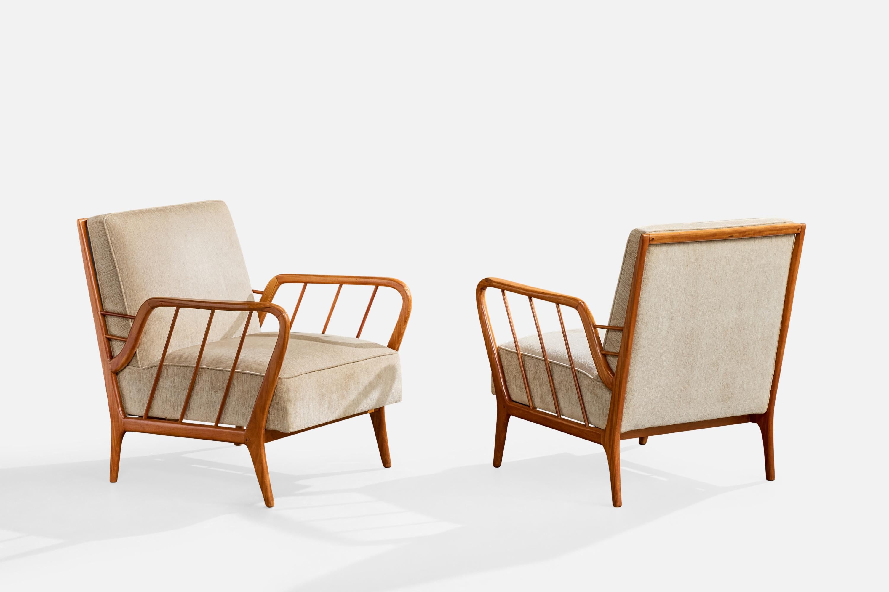 Mid-Century Modern Designer brésilien, chaises longues, Wood, tissu, Brésil, années 1950 en vente