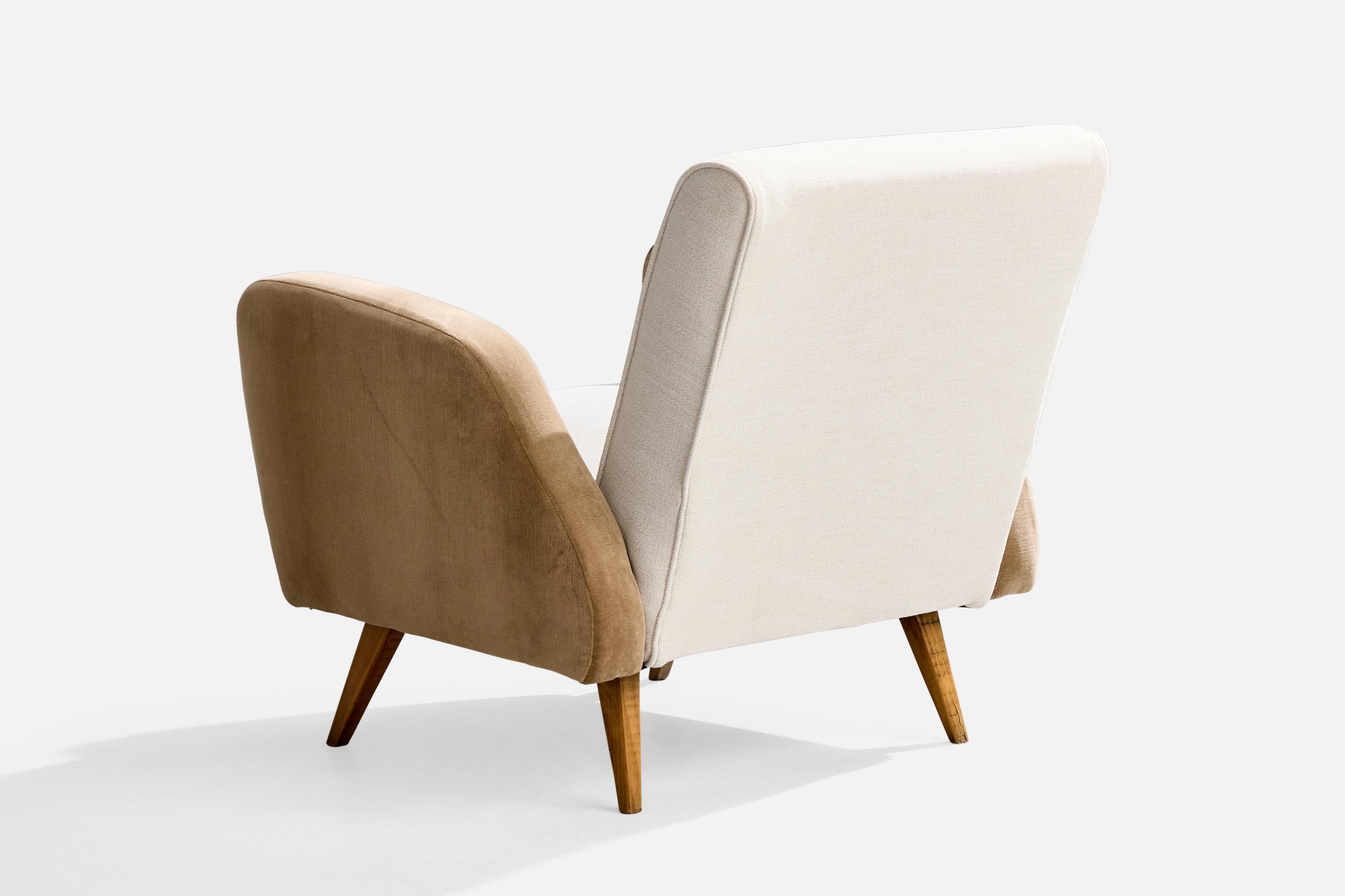 Brazilian Designer, Lounge Chairs, Wood, Fabric, Velvet, Brazil, 1950s For Sale 1