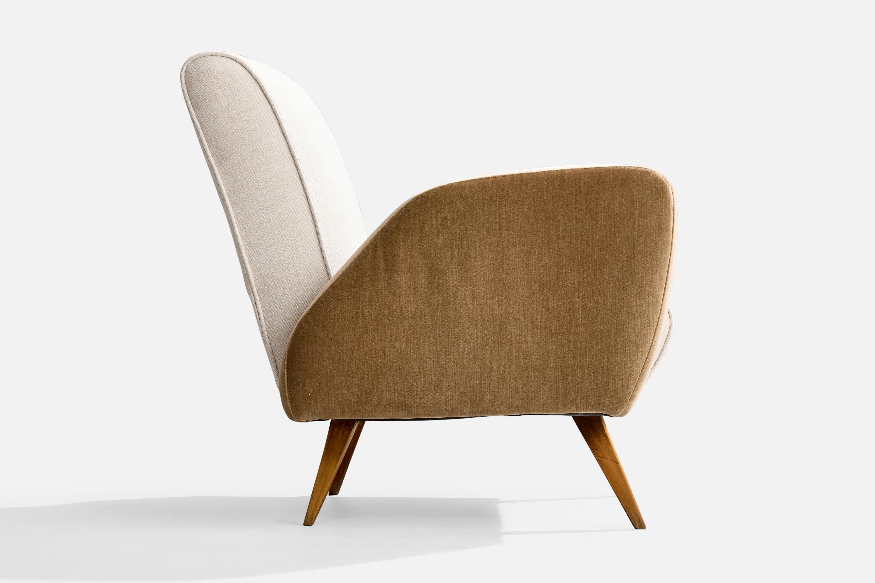 Brazilian Designer, Lounge Chairs, Wood, Fabric, Velvet, Brazil, 1950s For Sale 2
