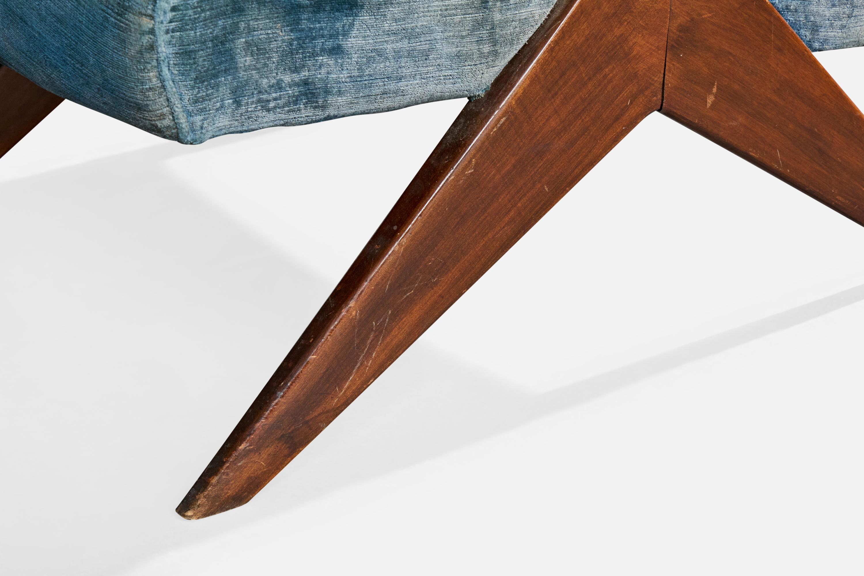 Diseñador brasileño, Sillas de salón, Madera, Terciopelo, Brasil, Años 50 en venta 7