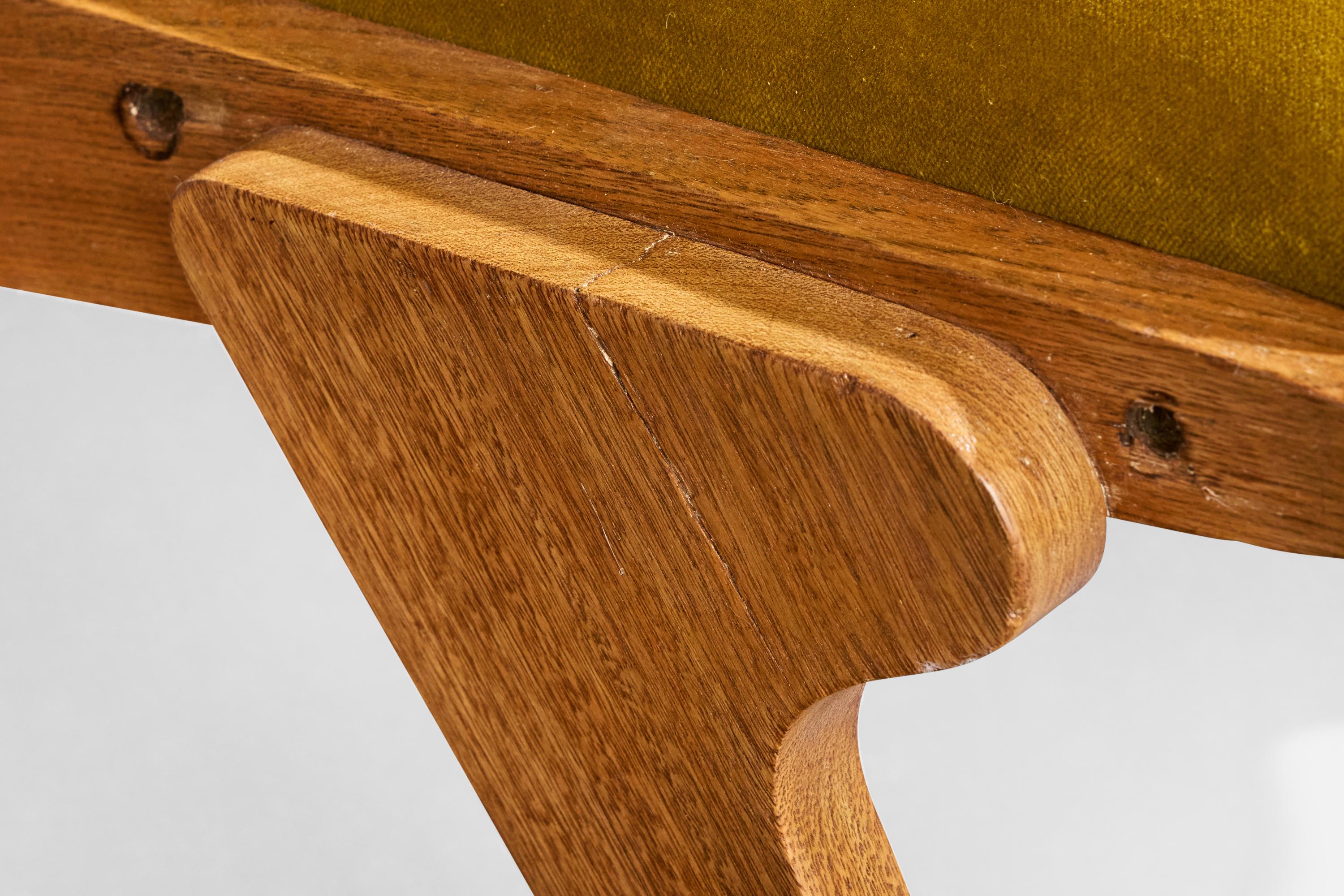 Designer brésilien, chaises longues, Wood, velours, Brésil, années 1950 en vente 7