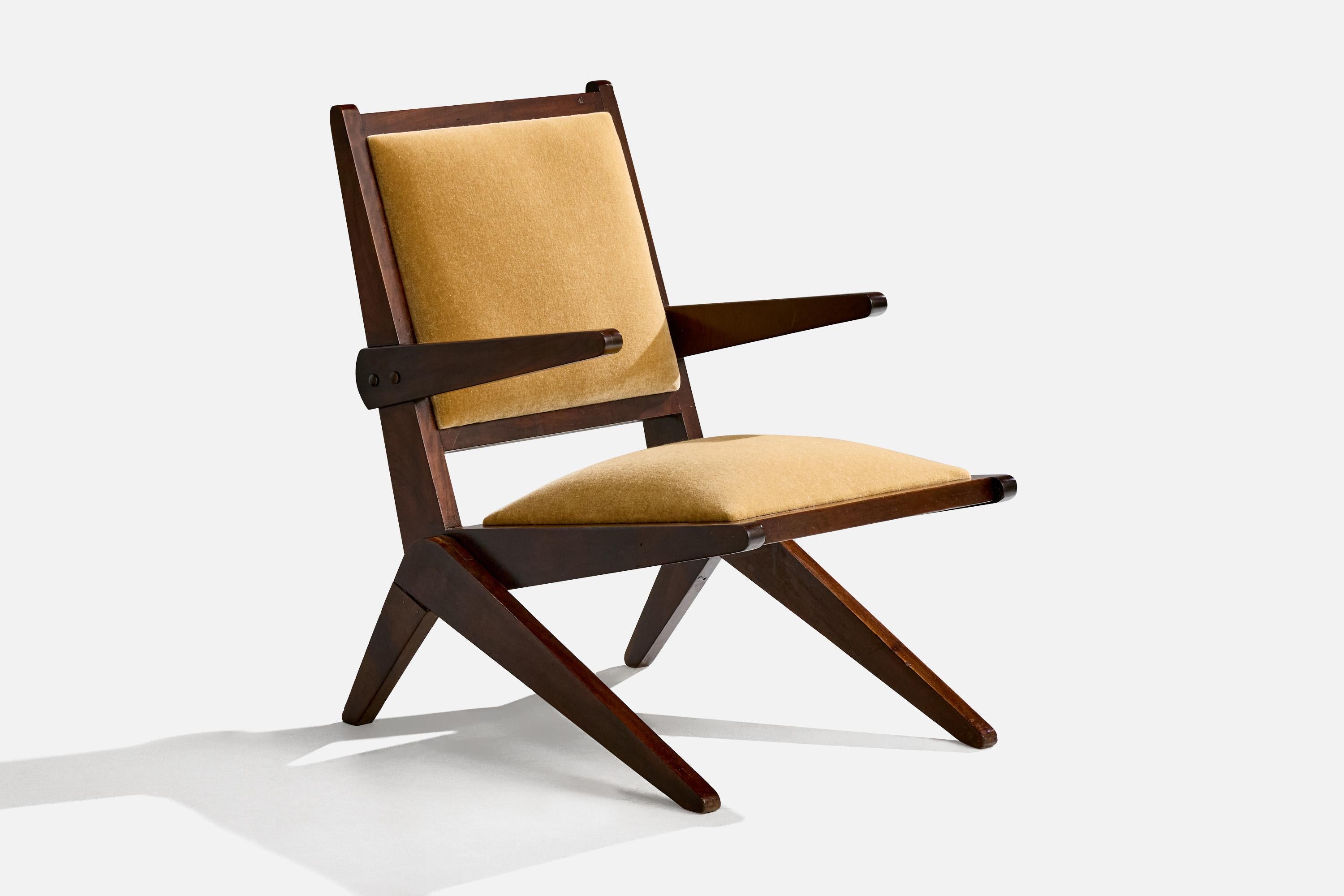 Brasilianische Designerin, Loungesessel, Holz, Samt, Brasilien, 1950er Jahre (Mitte des 20. Jahrhunderts) im Angebot