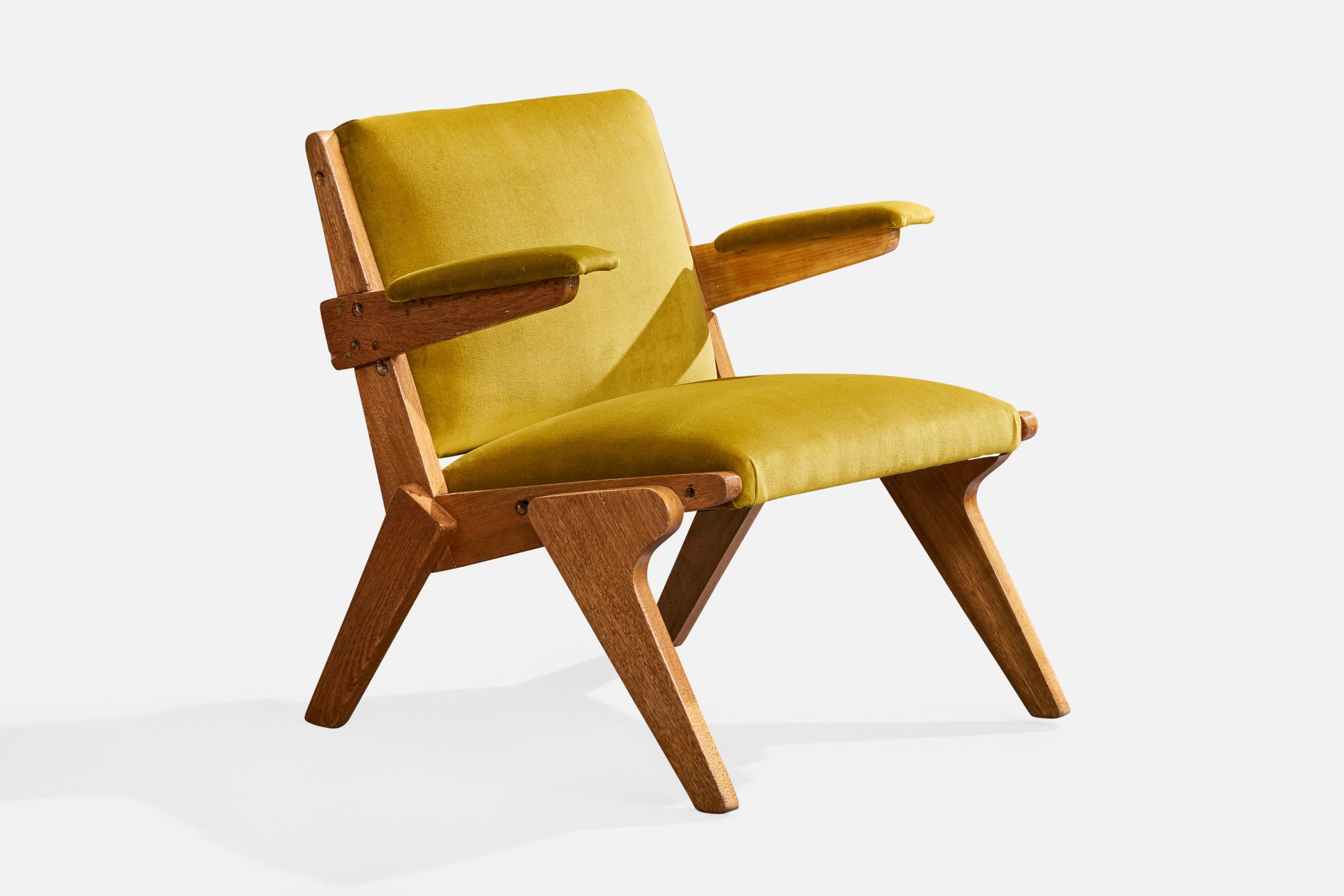 Designer brésilien, chaises longues, Wood, velours, Brésil, années 1950 Bon état - En vente à High Point, NC