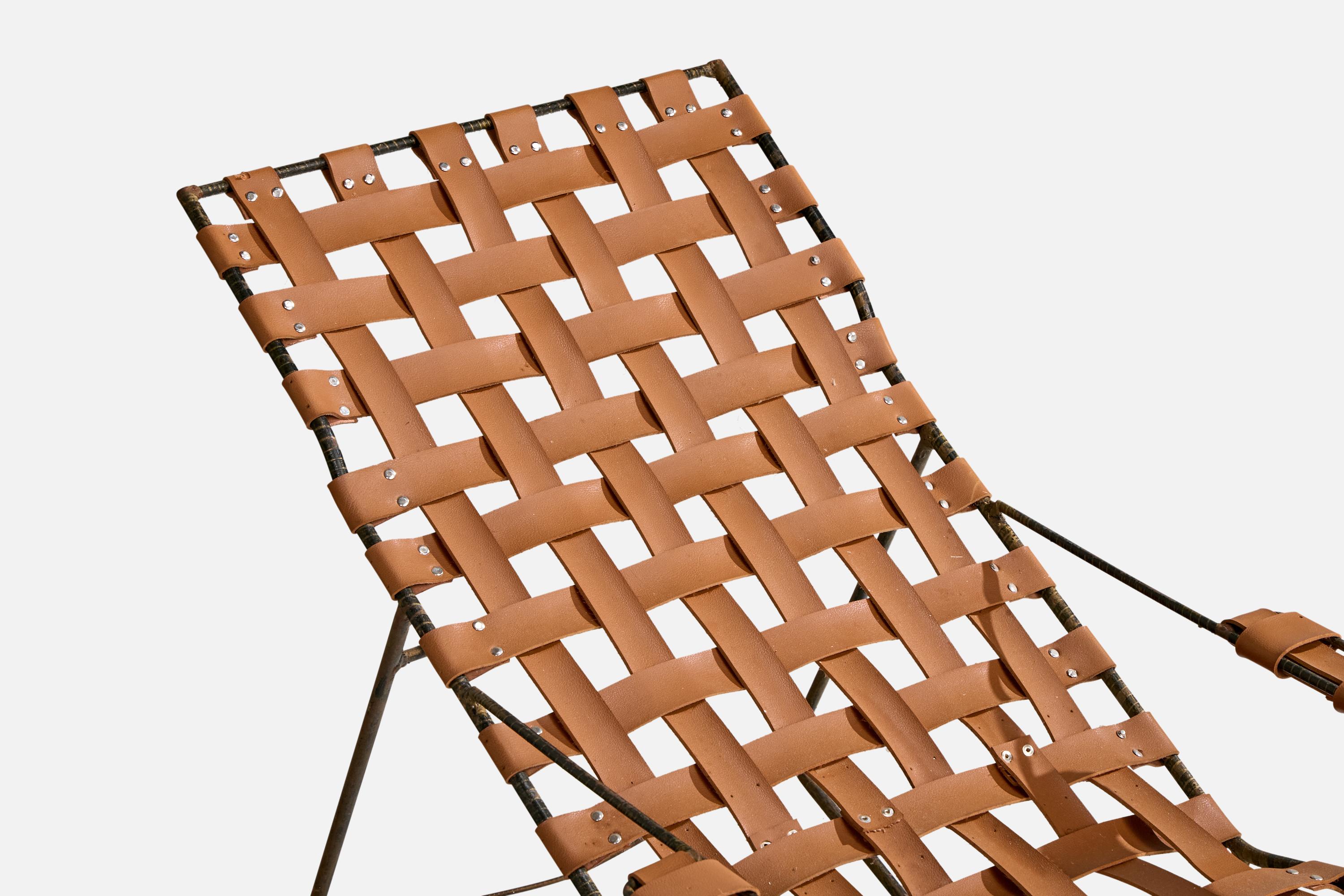 Brazilian Designer, Rocking Chaise Longue, Iron, Leather, Brazil, 1950s For Sale 2