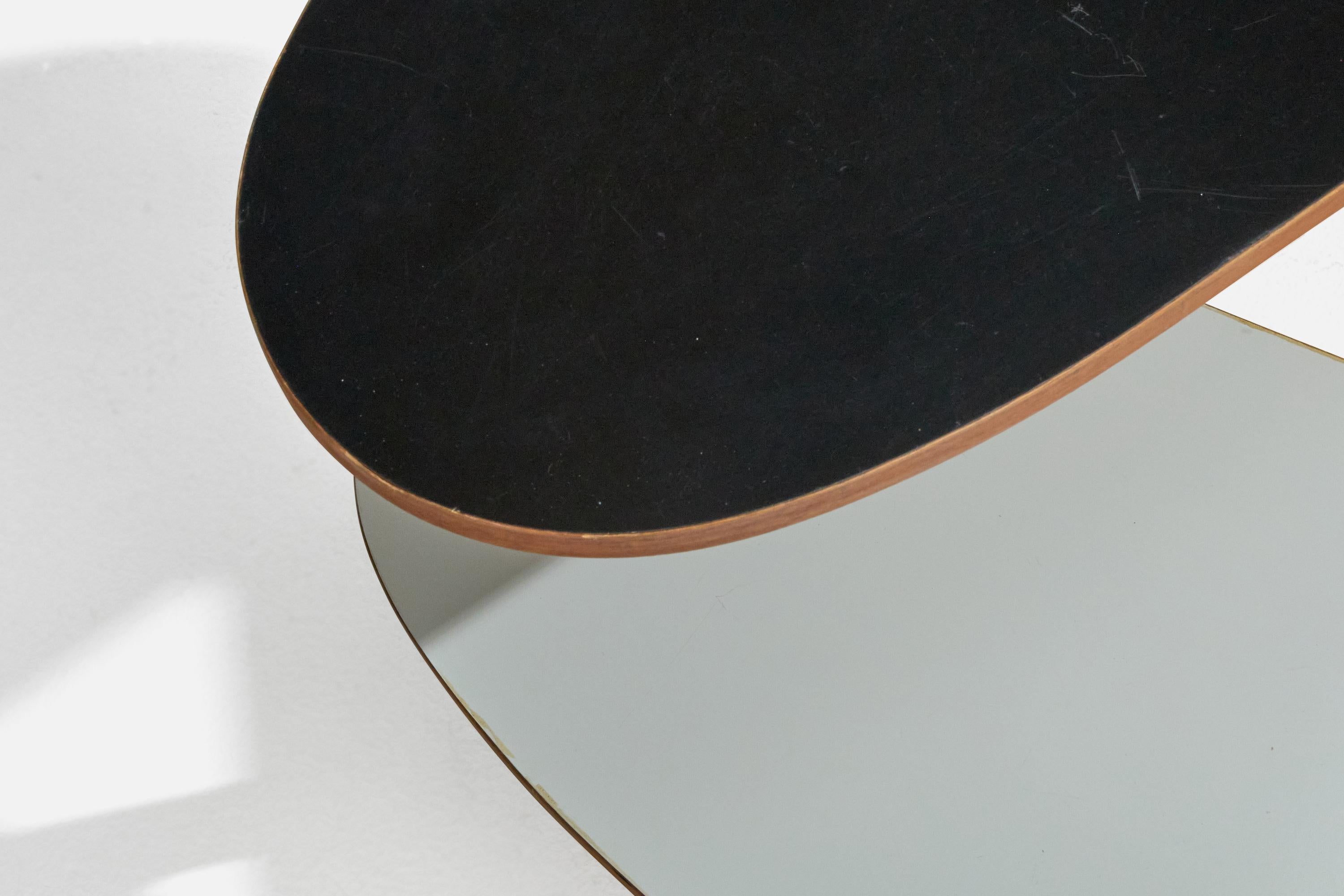 Diseñador brasileño, Mesa auxiliar, Madera, Formica, Brasil, Años 50 en venta 2