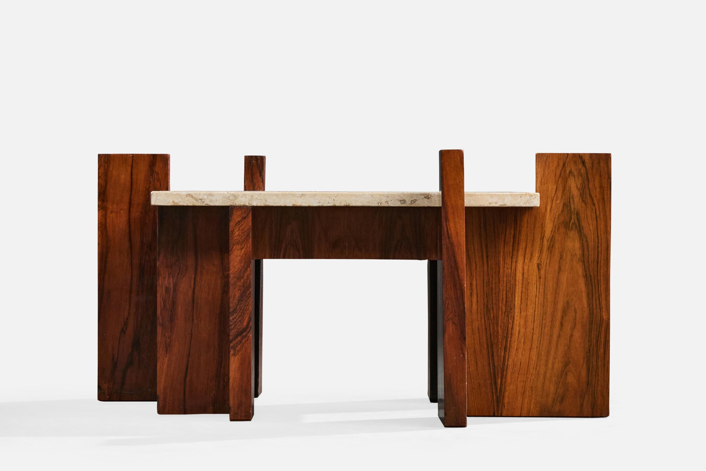 Brésilien Designer brésilien, table d'appoint, Wood, Marbre, Brésil, années 1960 en vente