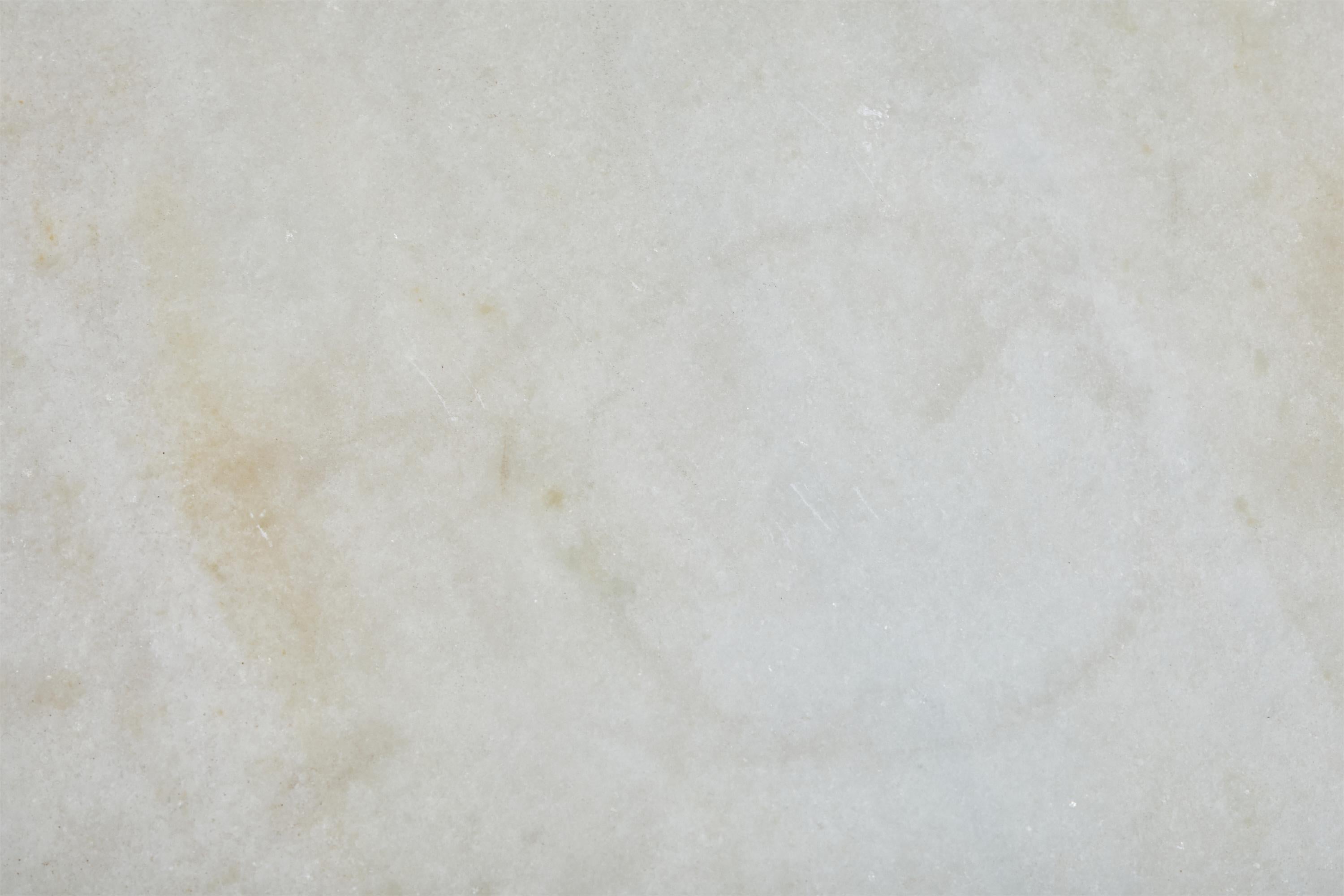 Brésilien Designer brésilien, tables d'appoint, bois, marbre, Brésil, années 1960 en vente