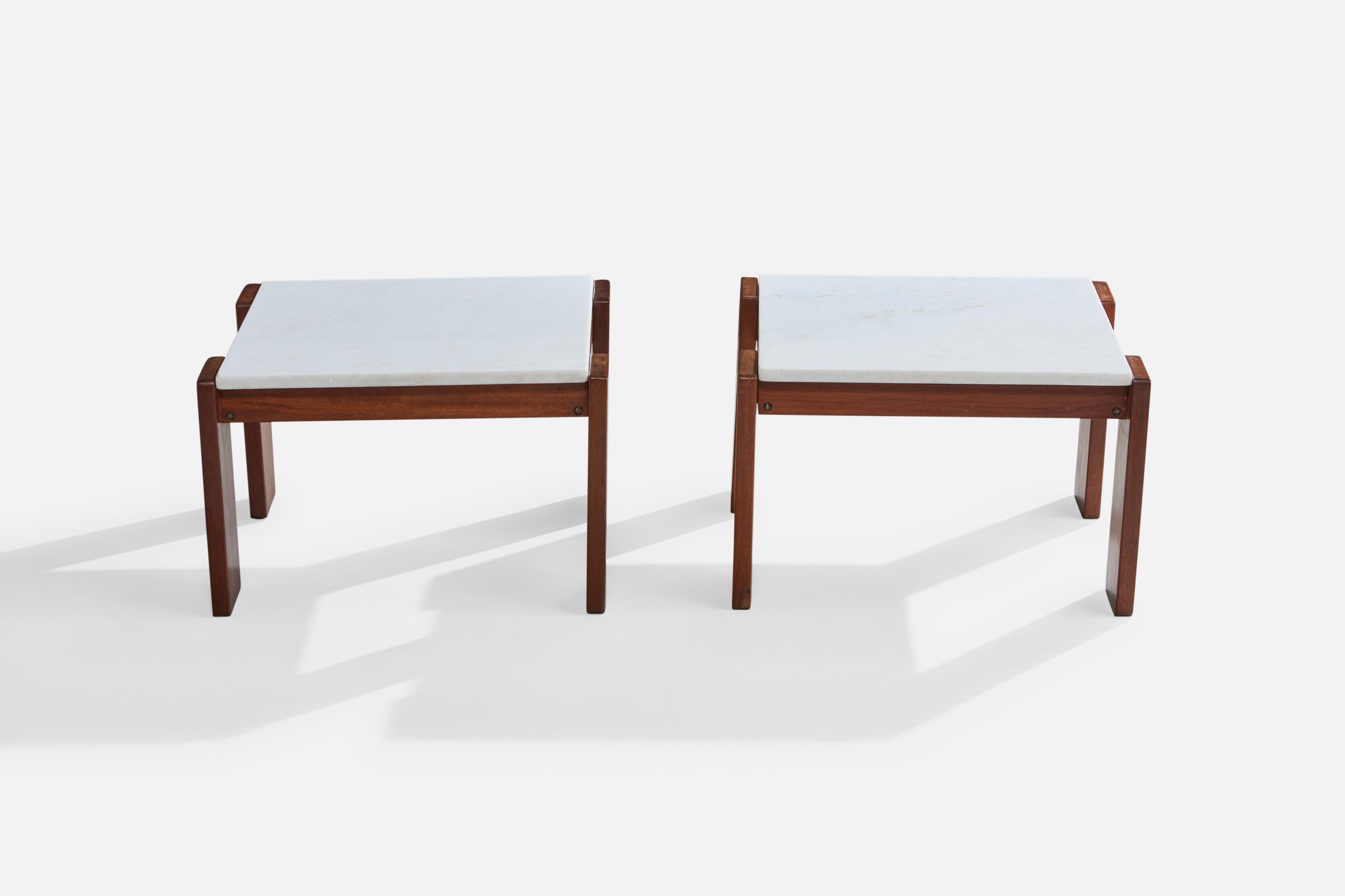 Mid-Century Modern Designer brésilien, tables d'appoint, bois, marbre, Brésil, années 1970 en vente