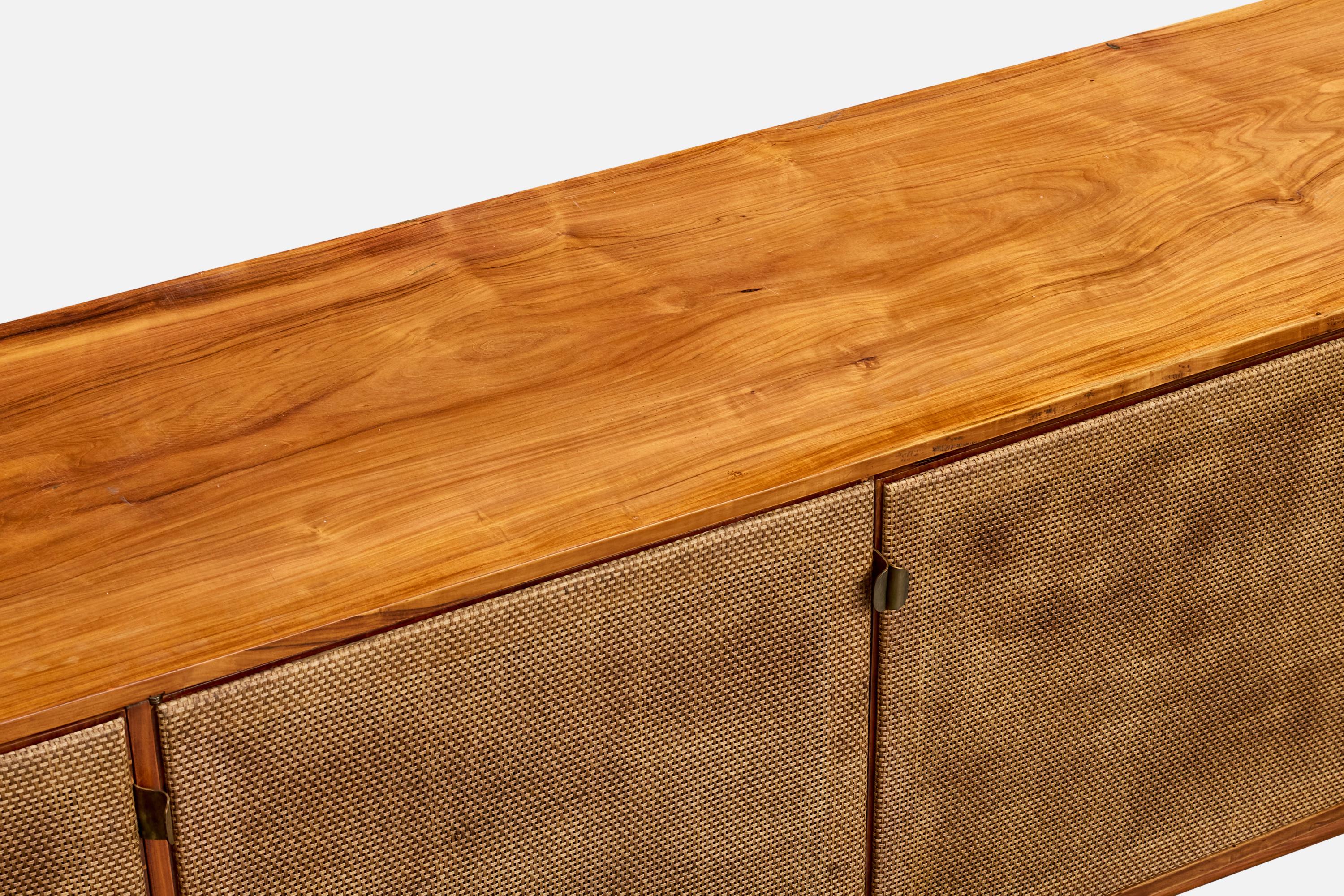 Metà XX secolo Credenza brasiliana di design, Wood, canna, ottone, Brasile, anni '50 in vendita