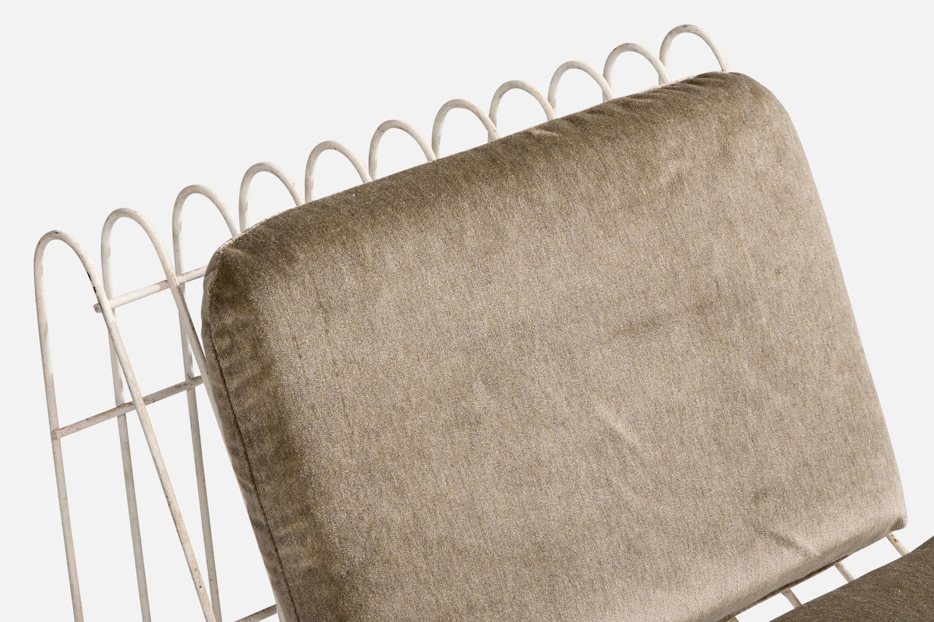 Brazilian Designer, Slipper Chair, Iron, Velvet, Brazil, 1950s For Sale 3