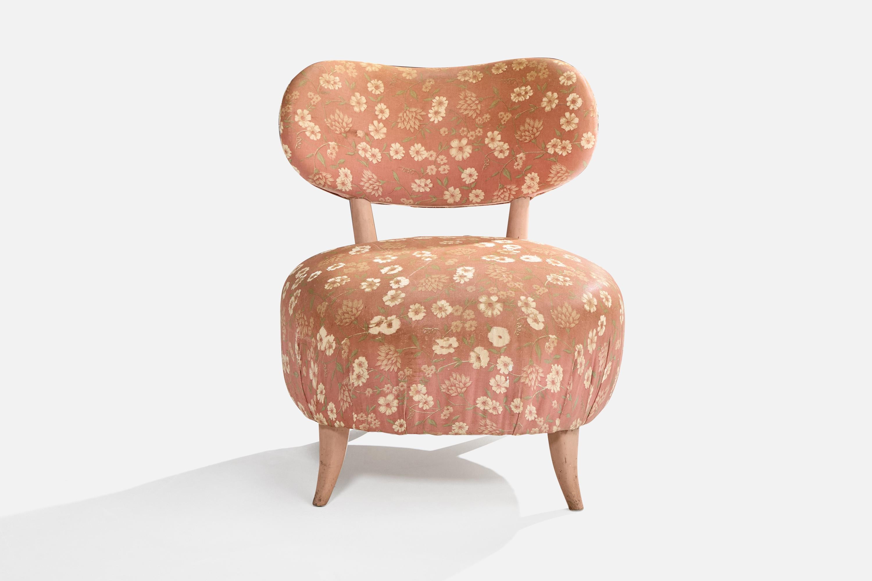 Mid-Century Modern Brazilian Designer, Slipper Chair, Wood, Fabric, Brazil, 1950s