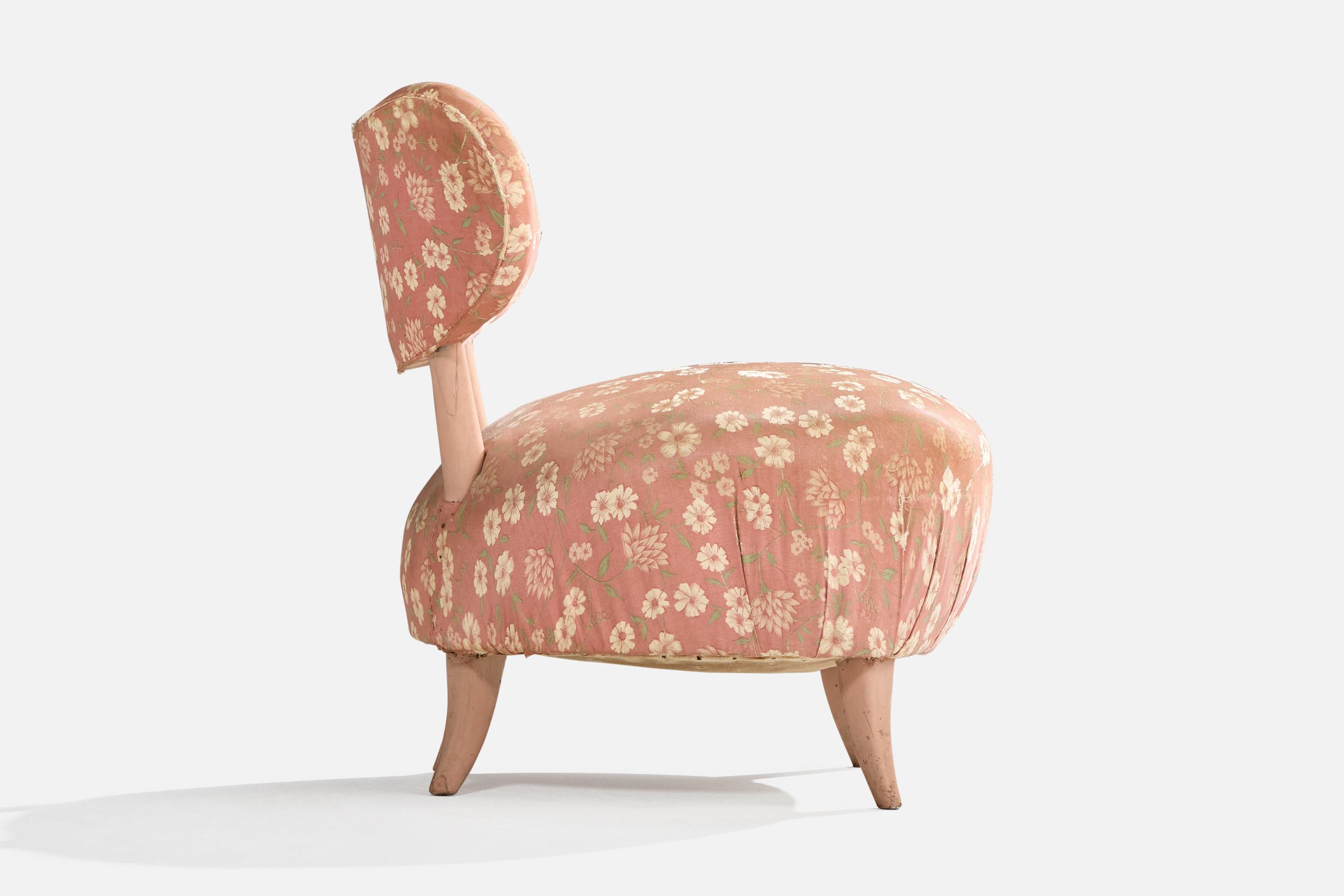 Brazilian Designer, Slipper Chair, Wood, Fabric, Brazil, 1950s 1