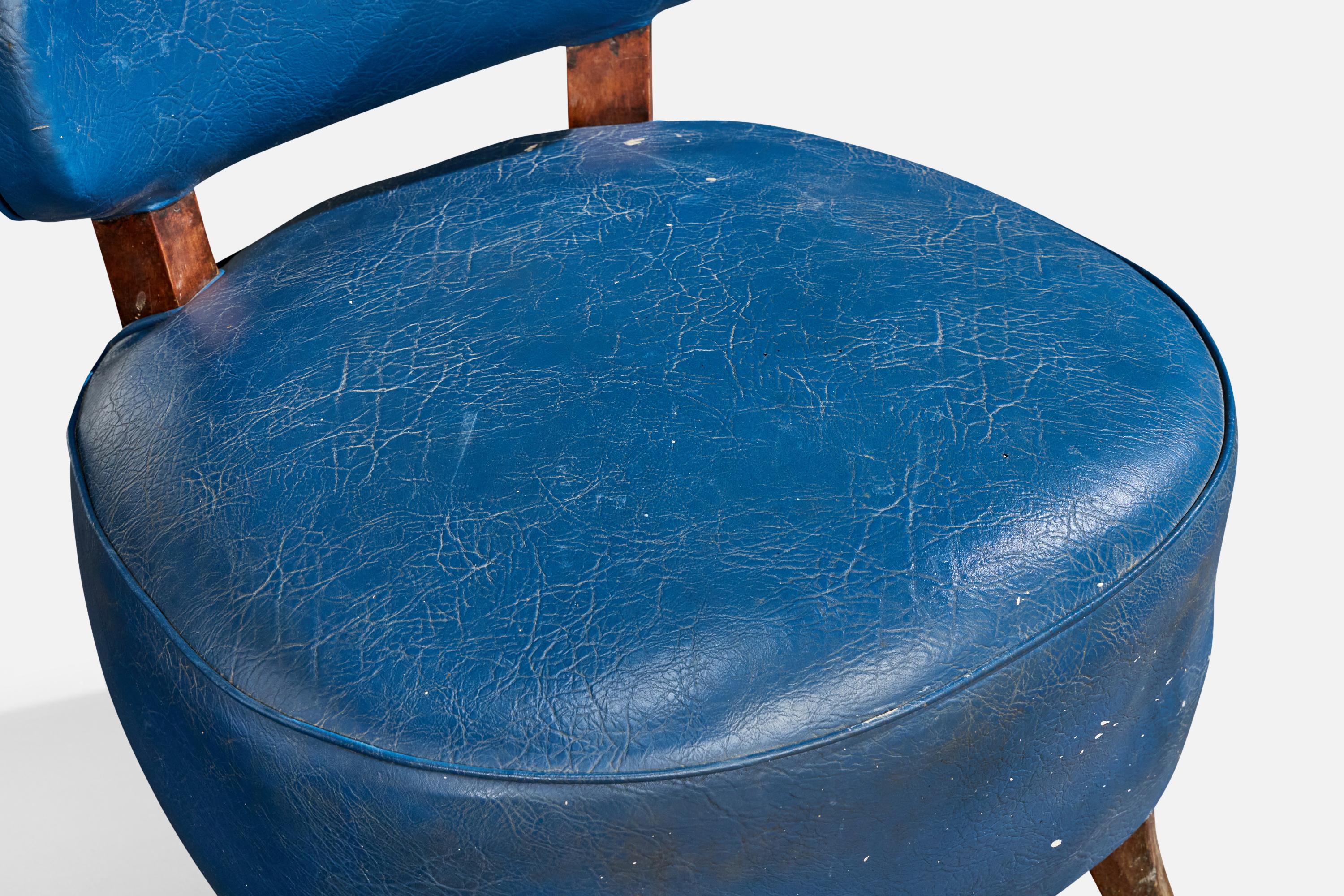 Designer brésilien, chaises à pantoufles, Wood, Vinyl, Brésil, années 1950 en vente 3