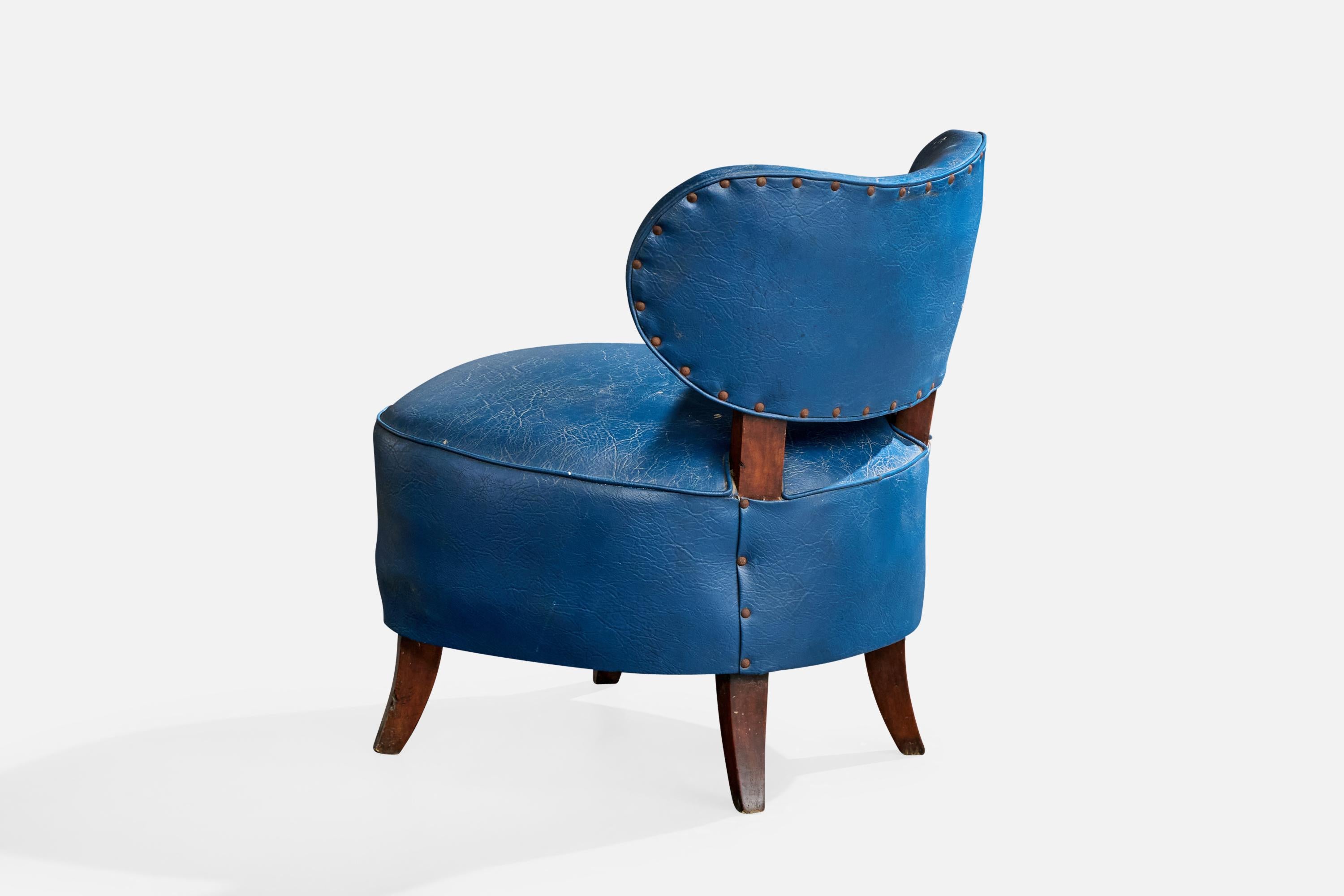 Milieu du XXe siècle Designer brésilien, chaises à pantoufles, Wood, Vinyl, Brésil, années 1950 en vente