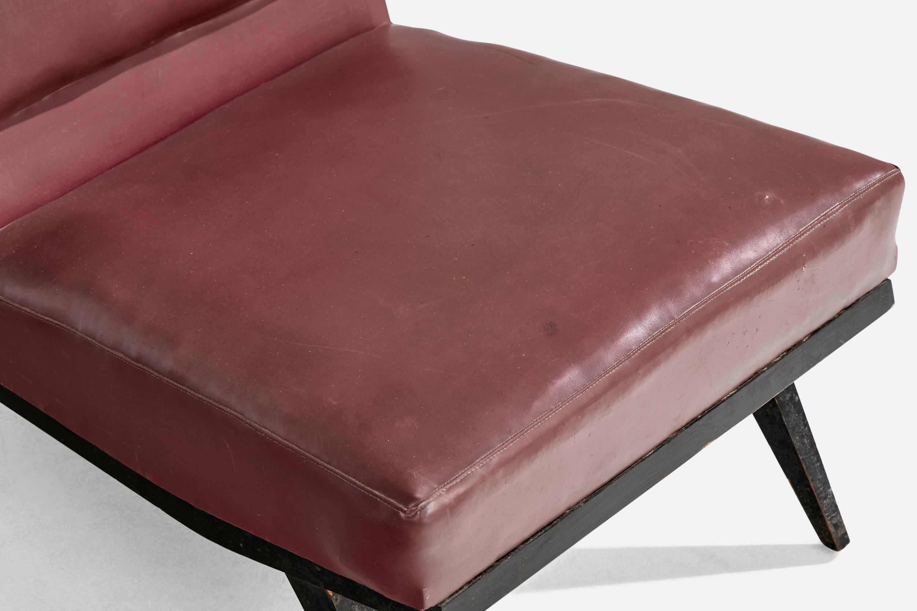 Brazilian Designer, Slipper Chairs, Wood, Vinyl, Brazil, 1960s For Sale 4