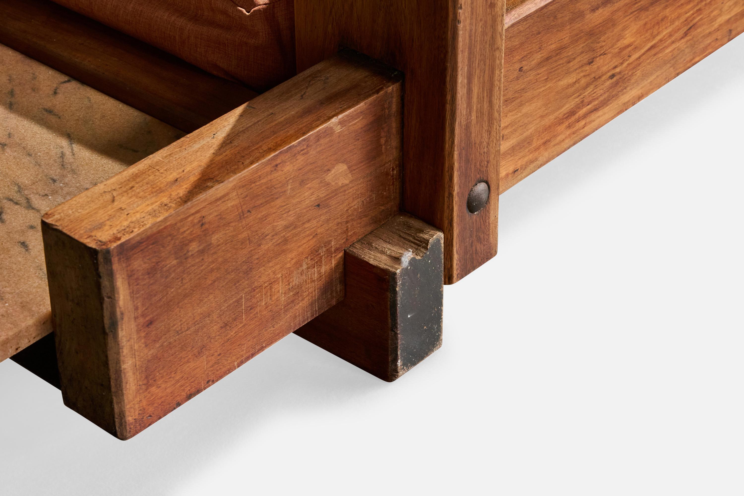 Canapé de designer brésilien, Wood, tissu, marbre, Brésil, années 1960 en vente 5