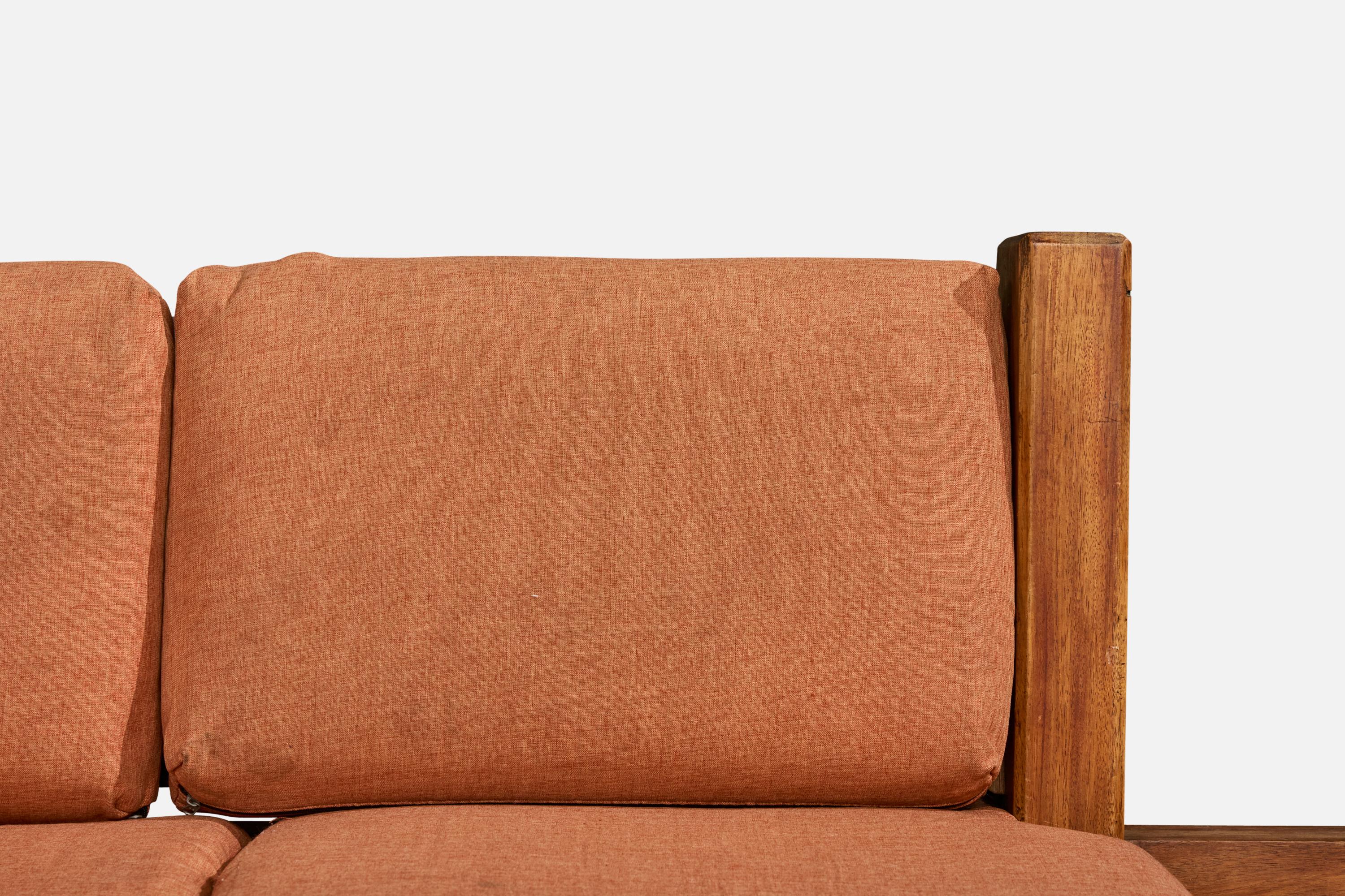 Canapé de designer brésilien, Wood, tissu, marbre, Brésil, années 1960 en vente 1