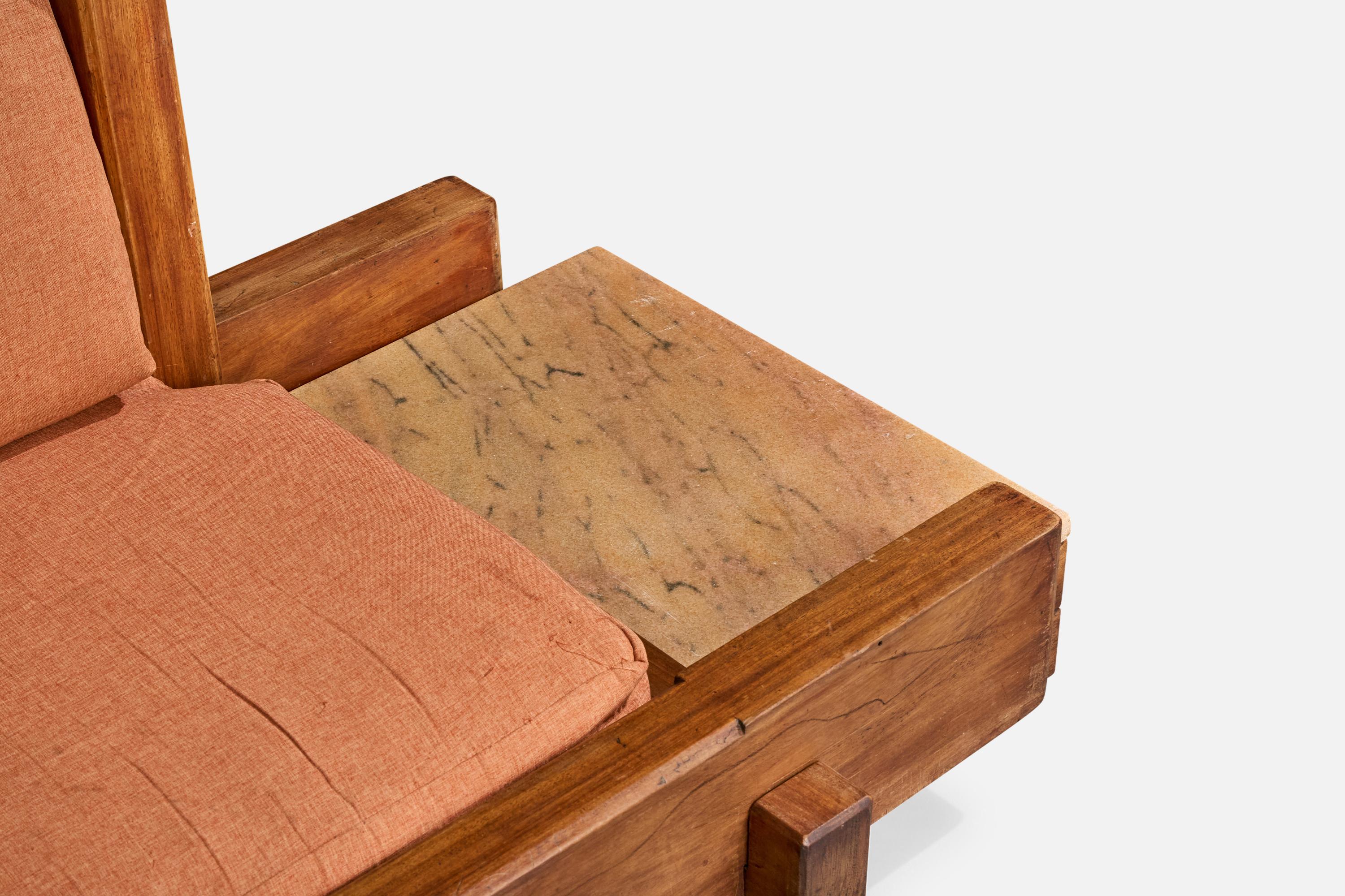 Canapé de designer brésilien, Wood, tissu, marbre, Brésil, années 1960 en vente 2